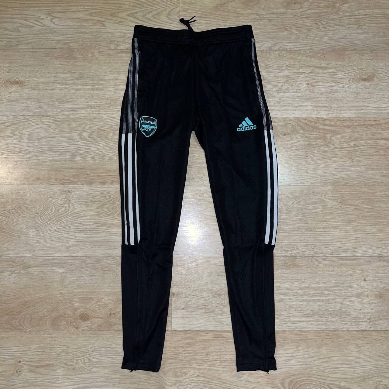 Adidas NWT ARSENAL ADIDAS 2021/2022 FOOTBALL TRAINING PANTS | Grailed