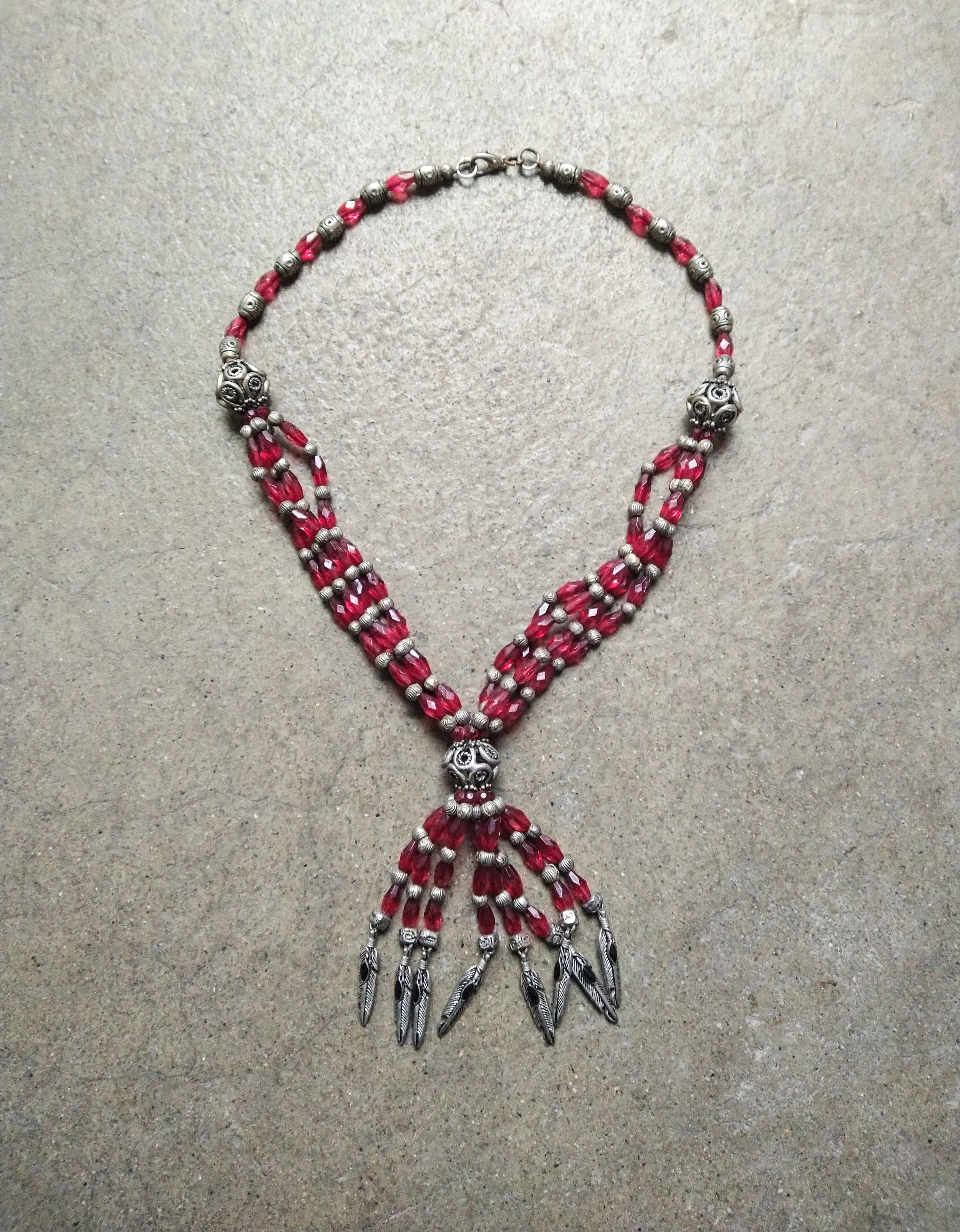 Necklace Red Glass Beads Silver Tone Feather Tassel 18