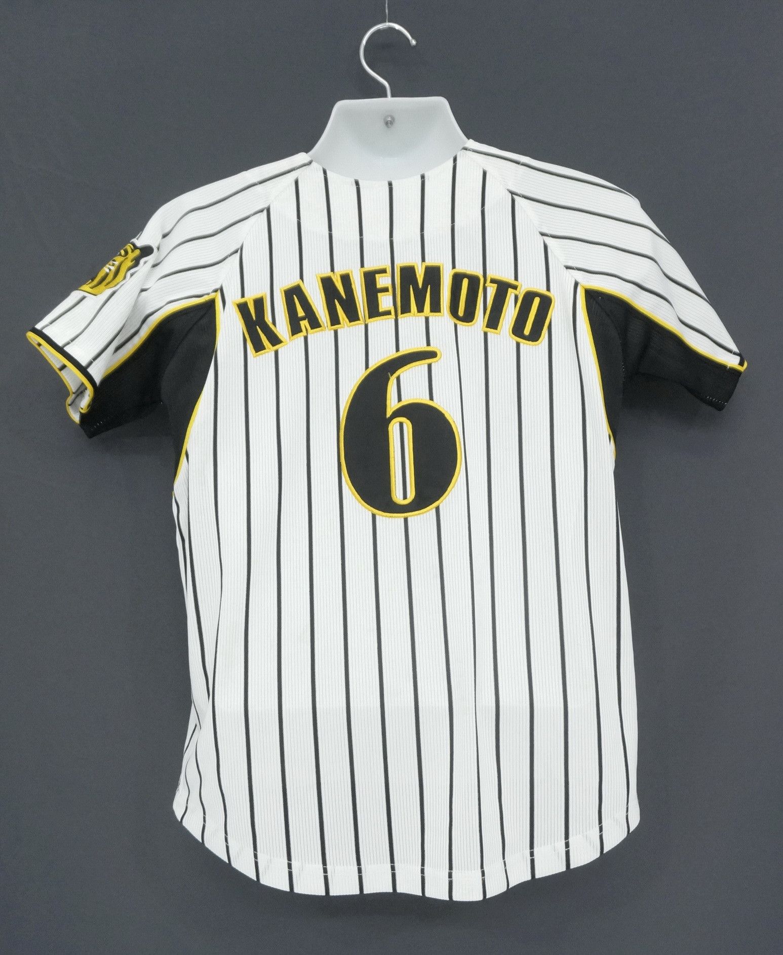 Japanese Brand Japan HANSHIN TIGERS Jersey Kanemoto Size US XS / EU 42 / 0 - 4 Thumbnail