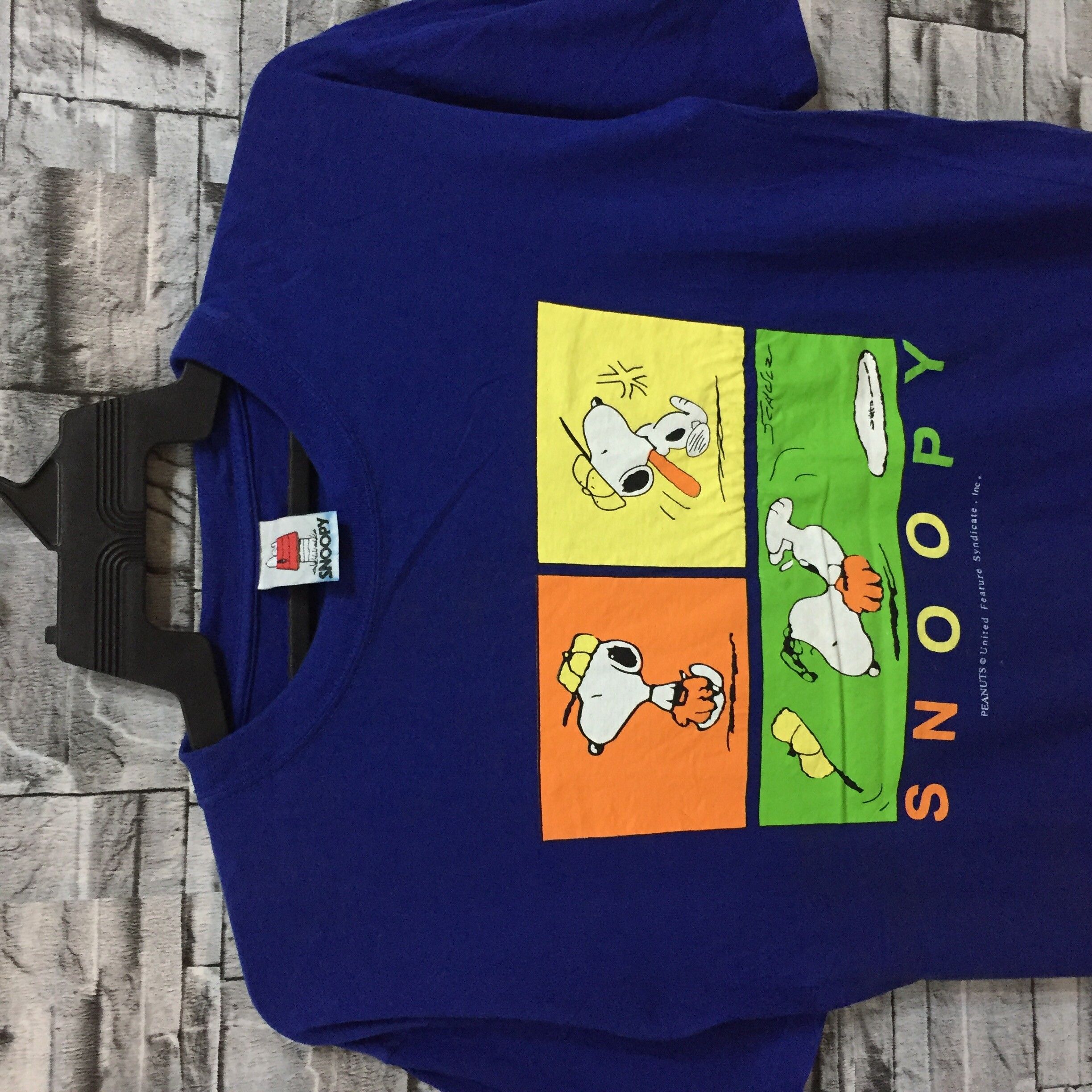 Vintage Vintage Snoopy t shirt peanuts baseball t shirt fit L Size US L / EU 52-54 / 3 - 2 Preview
