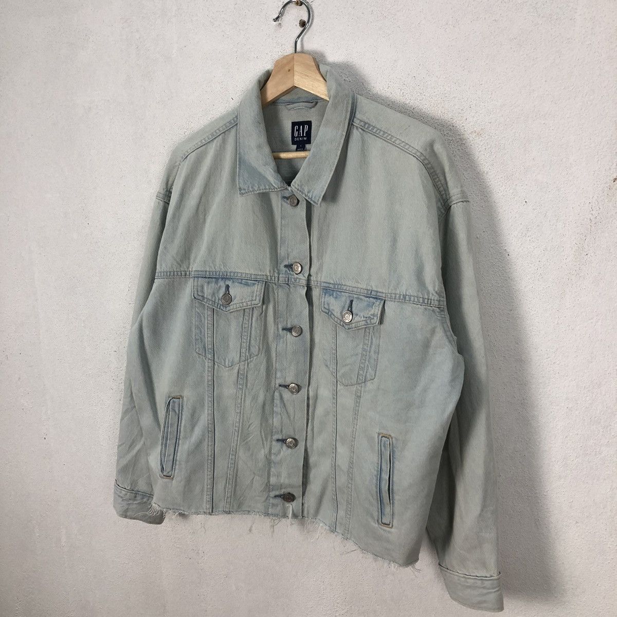 Japanese Brand VINTAGE GAP TRUCKER JEANS JACKET DISTRESSED DESIGN Size US M / EU 48-50 / 2 - 2 Thumbnail