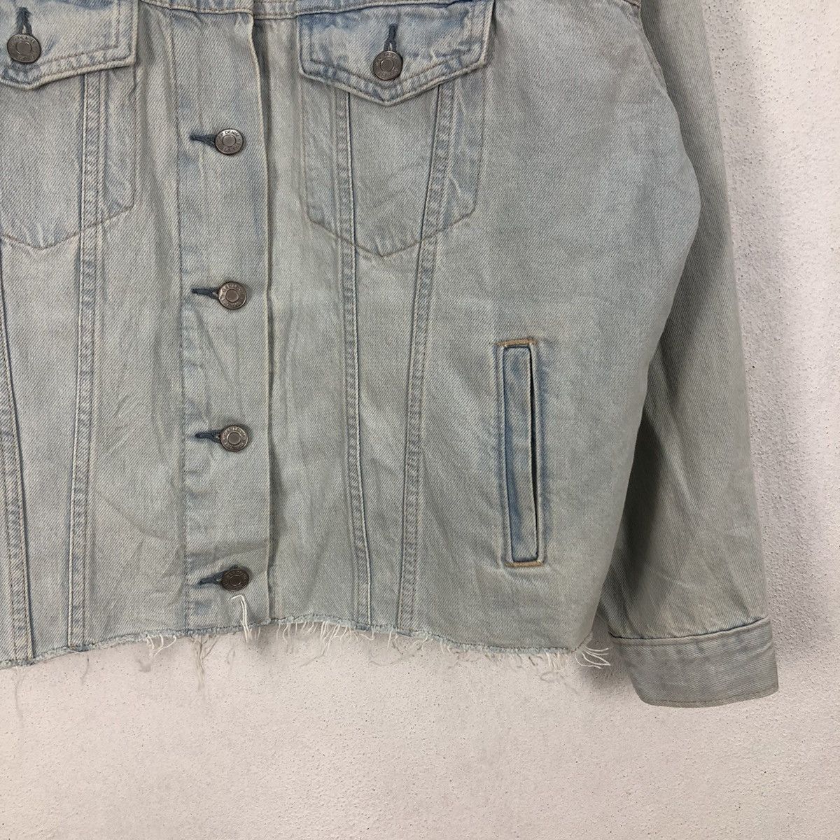 Japanese Brand VINTAGE GAP TRUCKER JEANS JACKET DISTRESSED DESIGN Size US M / EU 48-50 / 2 - 6 Thumbnail