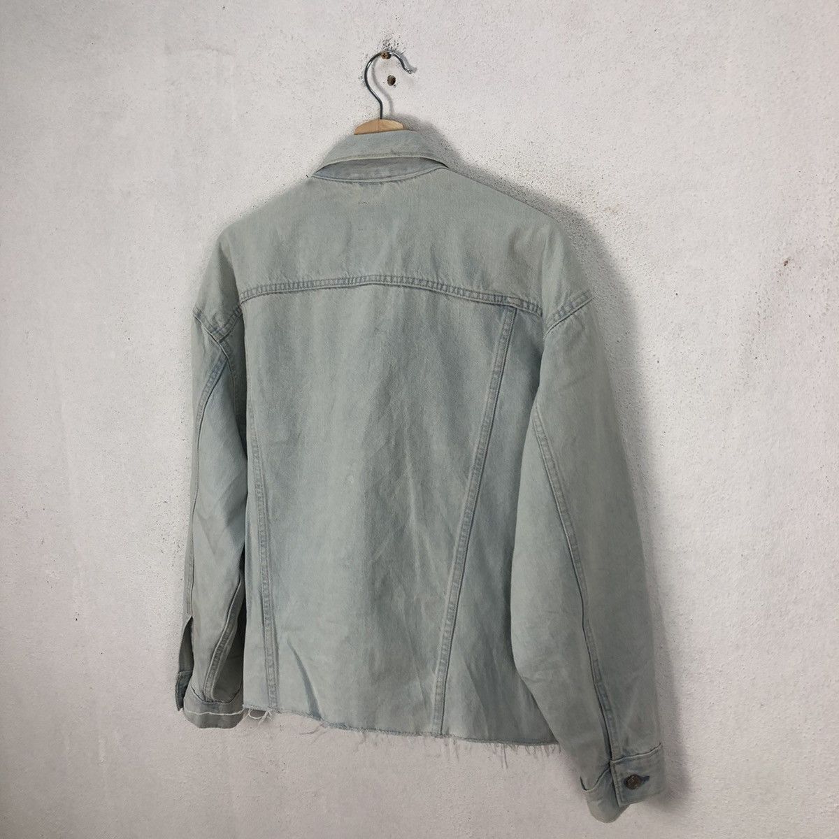 Japanese Brand VINTAGE GAP TRUCKER JEANS JACKET DISTRESSED DESIGN Size US M / EU 48-50 / 2 - 10 Thumbnail