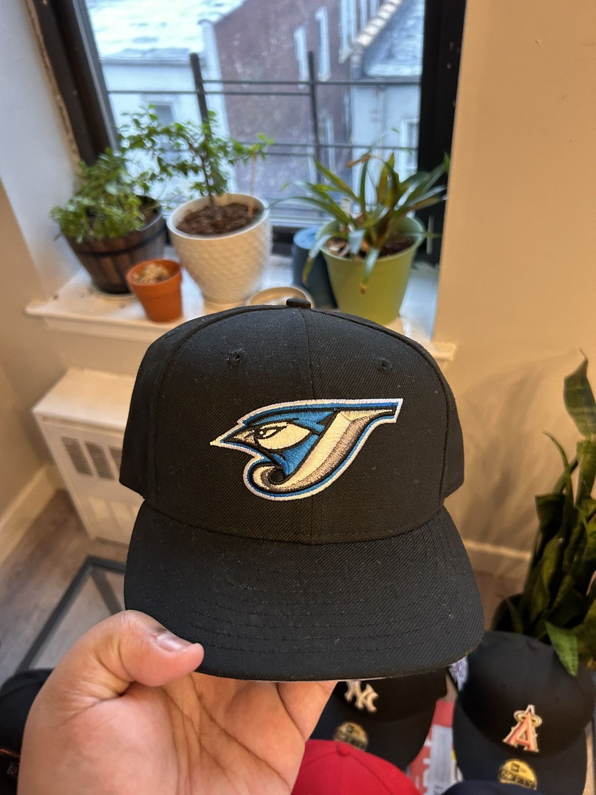 New Era Toronto Blue Jays Grey Brim Fitted Size 7 5/8 Size ONE SIZE - 1 Thumbnail