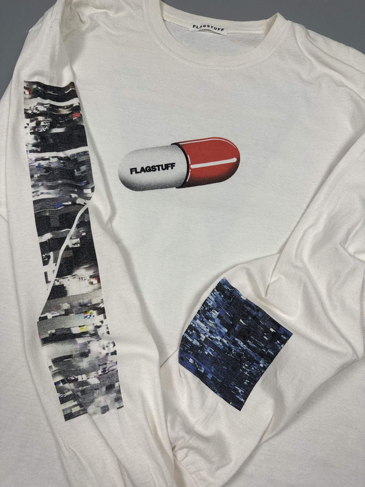 Flagstuff FLAGSTUFF PILLS INSPIRED AKIRA LONGSLEEVE TEE Size US L / EU 52-54 / 3 - 8 Thumbnail