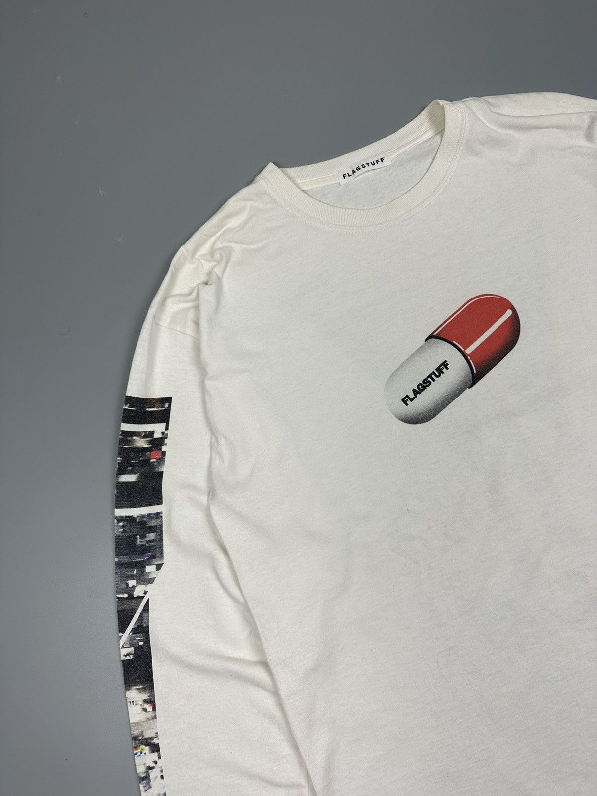 Flagstuff FLAGSTUFF PILLS INSPIRED AKIRA LONGSLEEVE TEE Size US L / EU 52-54 / 3 - 3 Thumbnail