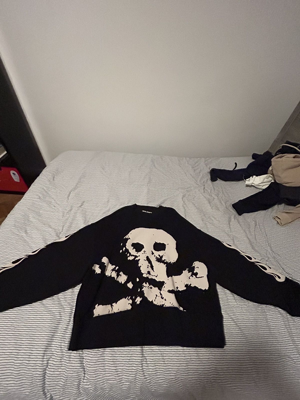 image of Palm Angels Skull And Flames Crew Sweat in Black, Men's (Size Large)