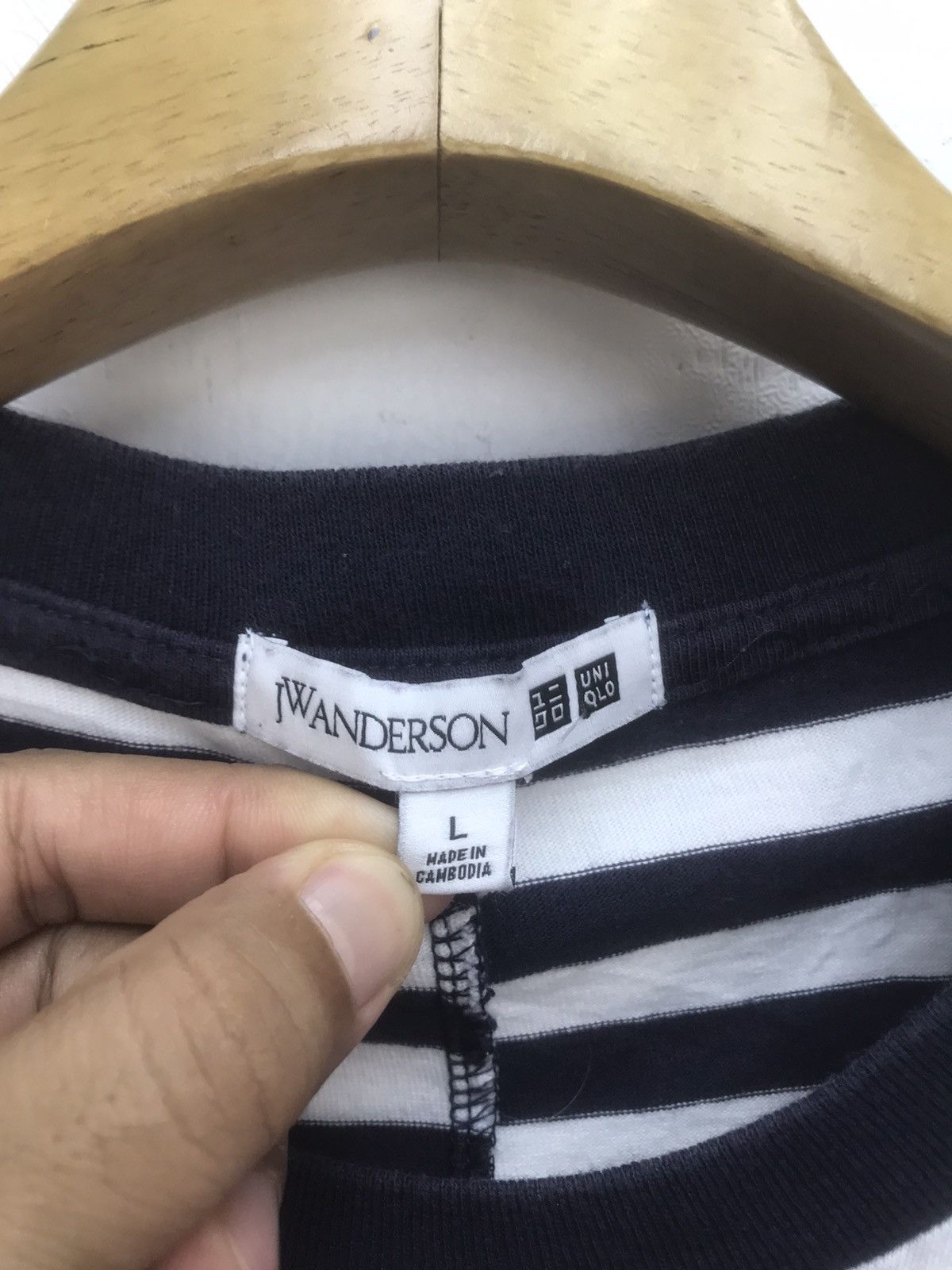 JW Anderson × Uniqlo JW Anderson X Uniqlo Stripe Shirt Size US L / EU 52-54 / 3 - 4 Thumbnail
