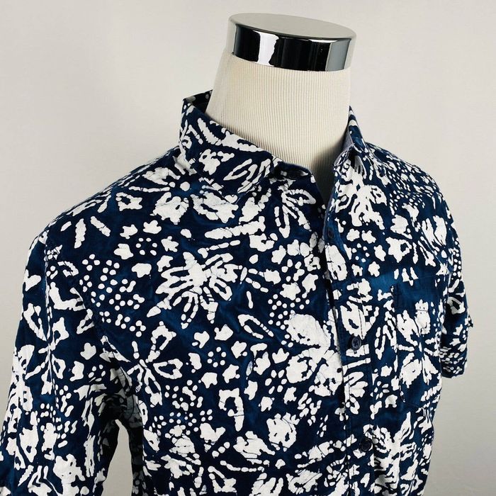 Vans Vans Medium Tailored Fit Hawaiian Shirt Blue Floral Batik Grailed