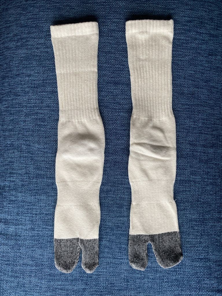 Composition by Kenzo × Deluxeware × Japanese Brand Tabi Socks (4-pack) EU size (40-43) Off-white / gray cotton Size ONE SIZE - 2 Thumbnail