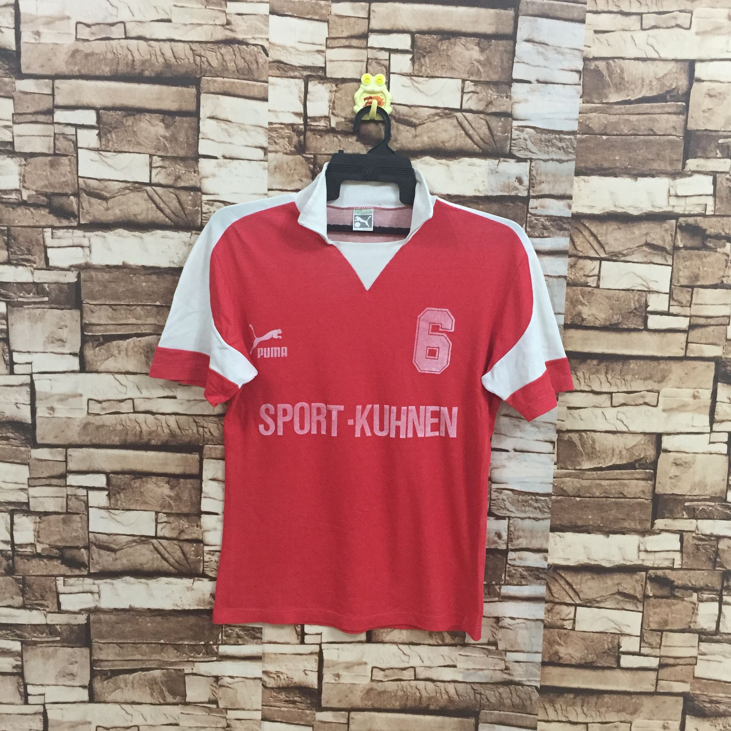 vintage PUMA vintage jersey made in YUGOSLAVIA size S