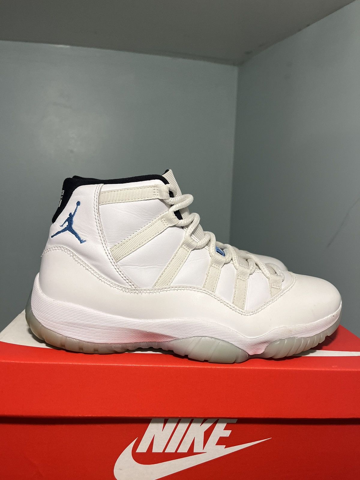 jordan retro 11 blue