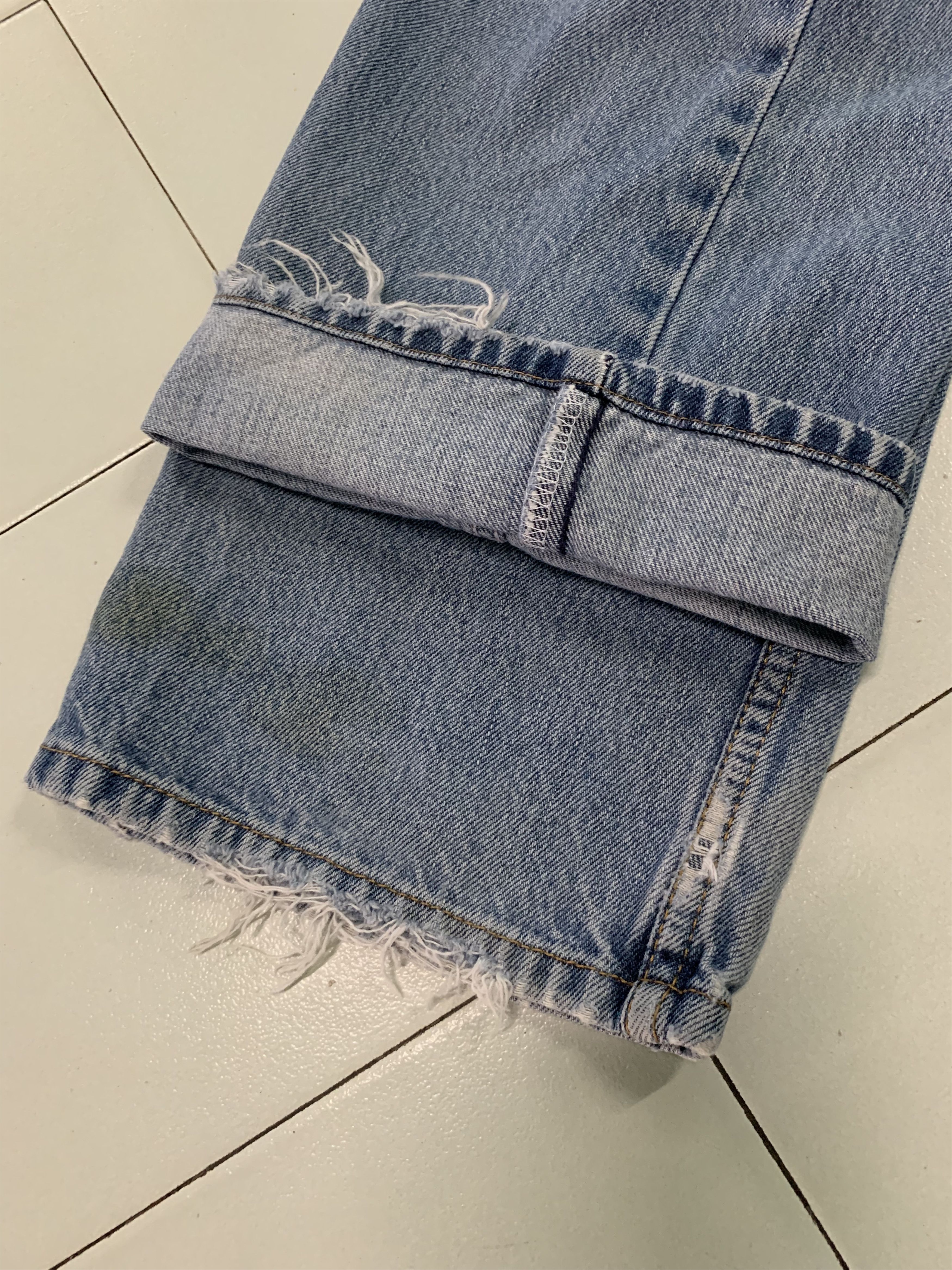 Levi's Vintage Levis Ripped Jeans Dirty Blue Denim Levis 505 Size US 35 - 15 Thumbnail