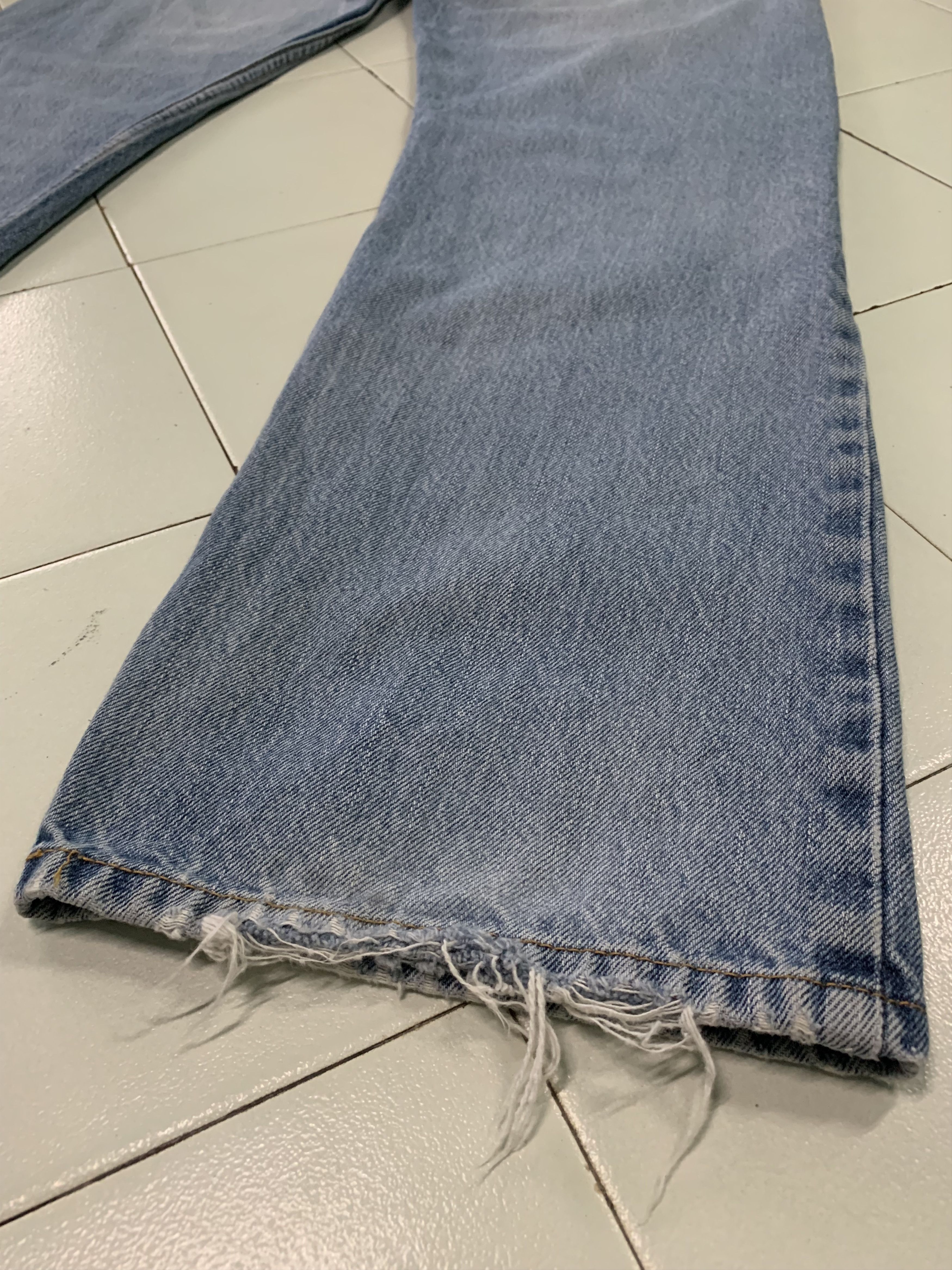 Levi's Vintage Levis Ripped Jeans Dirty Blue Denim Levis 505 Size US 35 - 8 Thumbnail