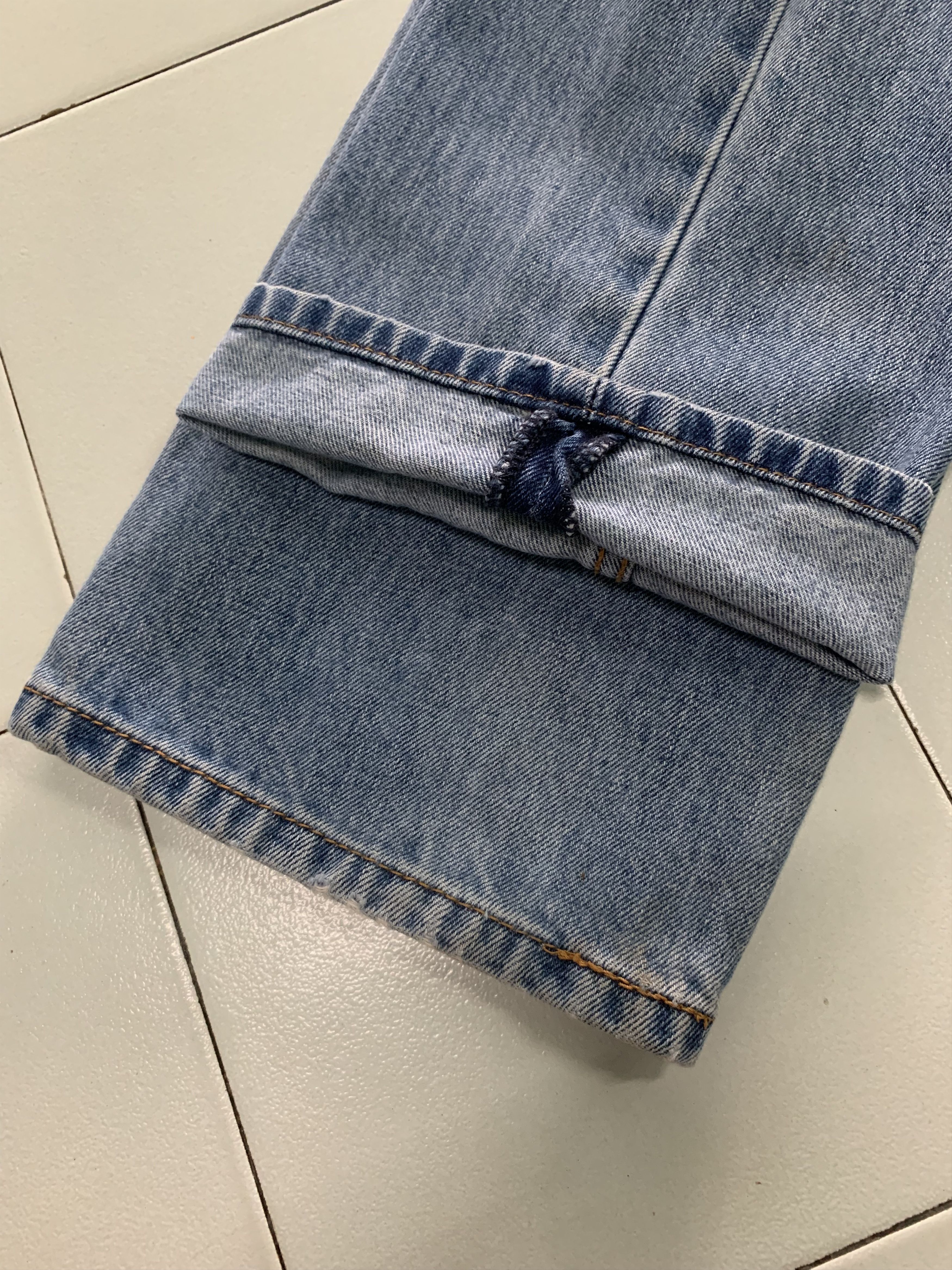 Levi's Vintage Levis Jeans Light Wash Blue Denim Levis 505 Size US 32 / EU 48 - 10 Thumbnail