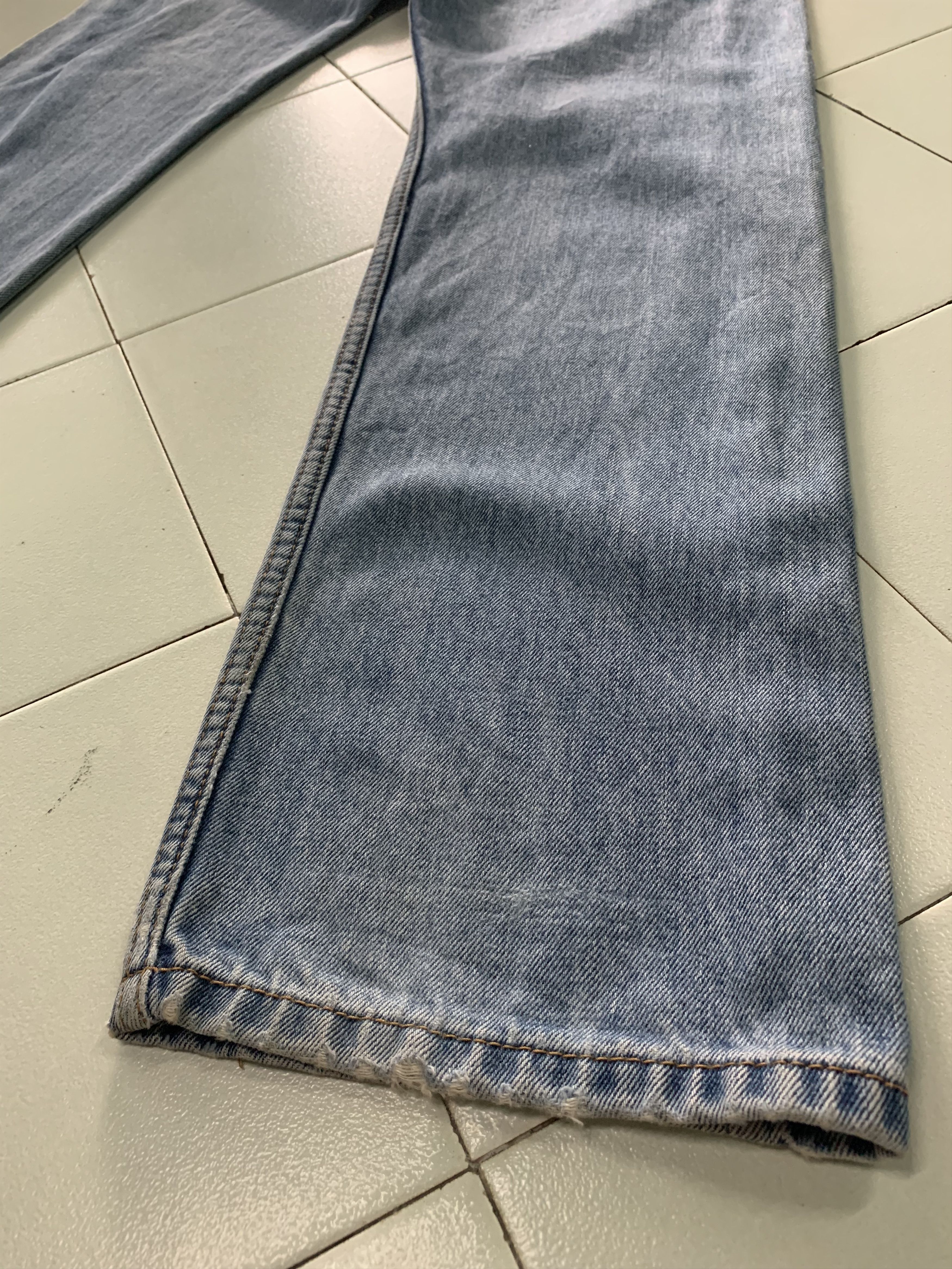 Levi's Vintage Levis Jeans Light Wash Blue Denim Levis 505 Size US 32 / EU 48 - 6 Thumbnail