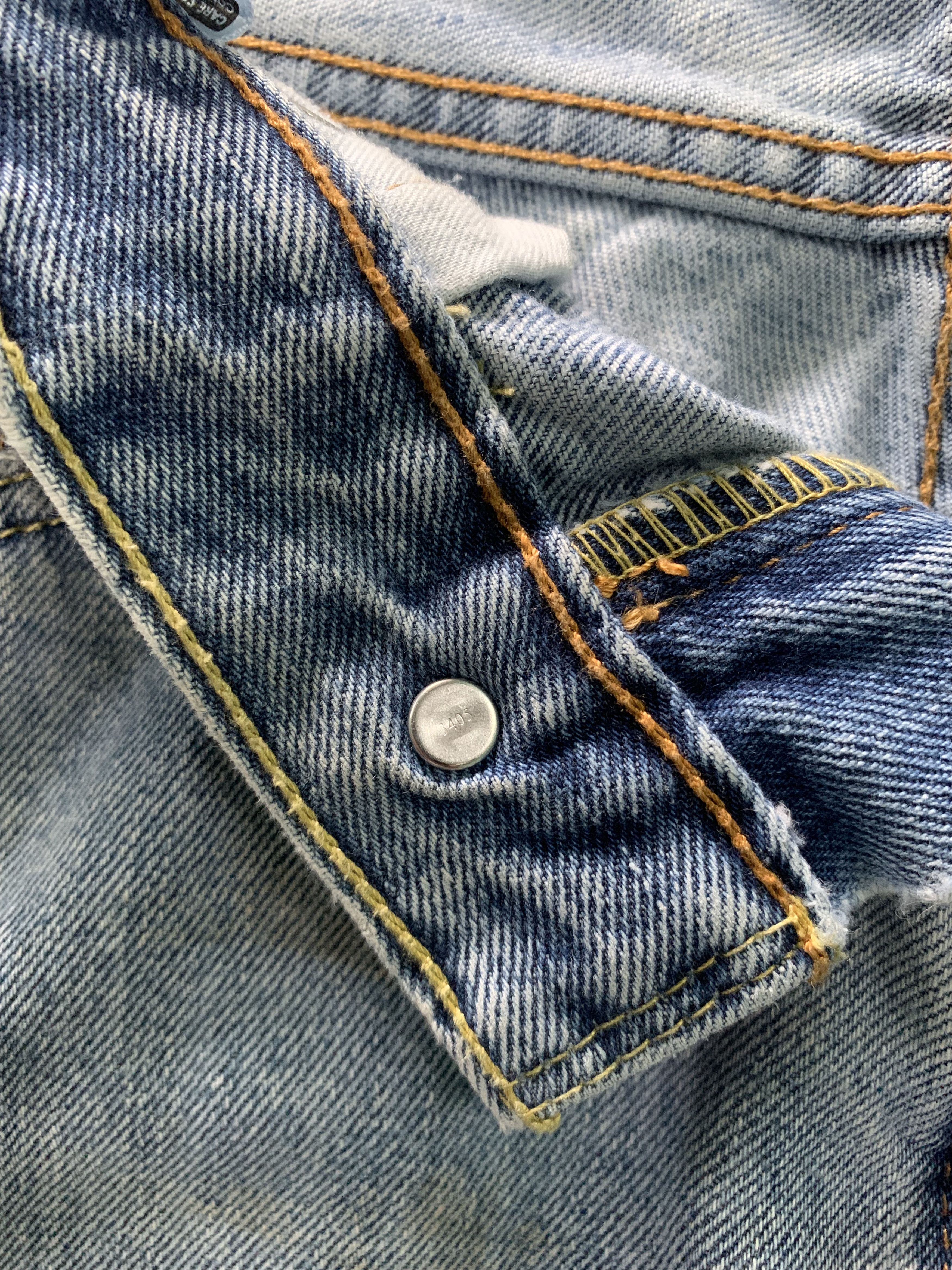 Levi's Vintage Levis Jeans Light Wash Blue Denim Levis 505 Size US 32 / EU 48 - 9 Thumbnail