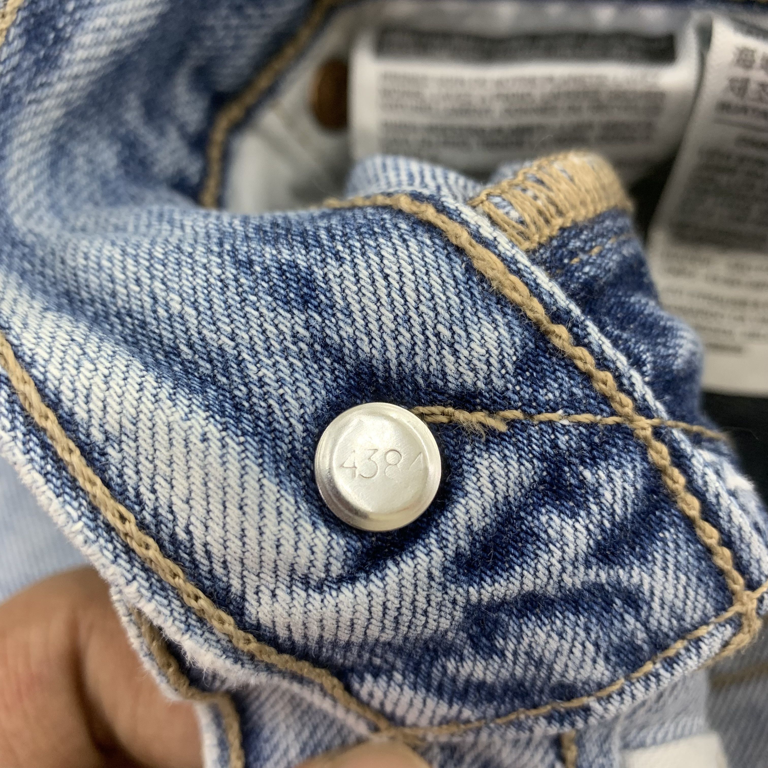 Levi's Vintage Levi's Jeans 501 Blue Denim Size US 31 - 10 Thumbnail