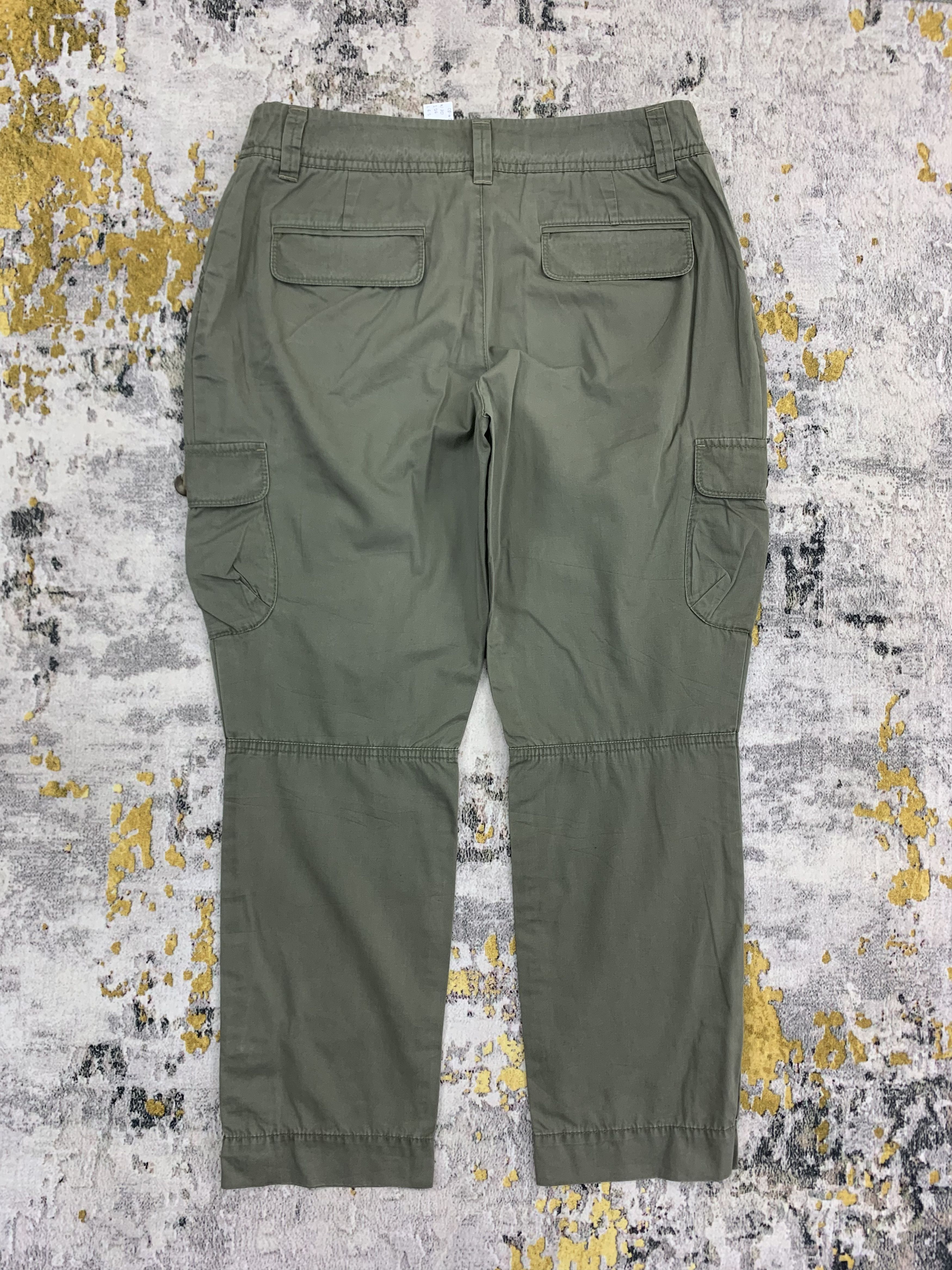 Japanese Brand Uniqlo Cargo Pants Multipocket Button on Knee size 30 Size US 30 / EU 46 - 3 Thumbnail