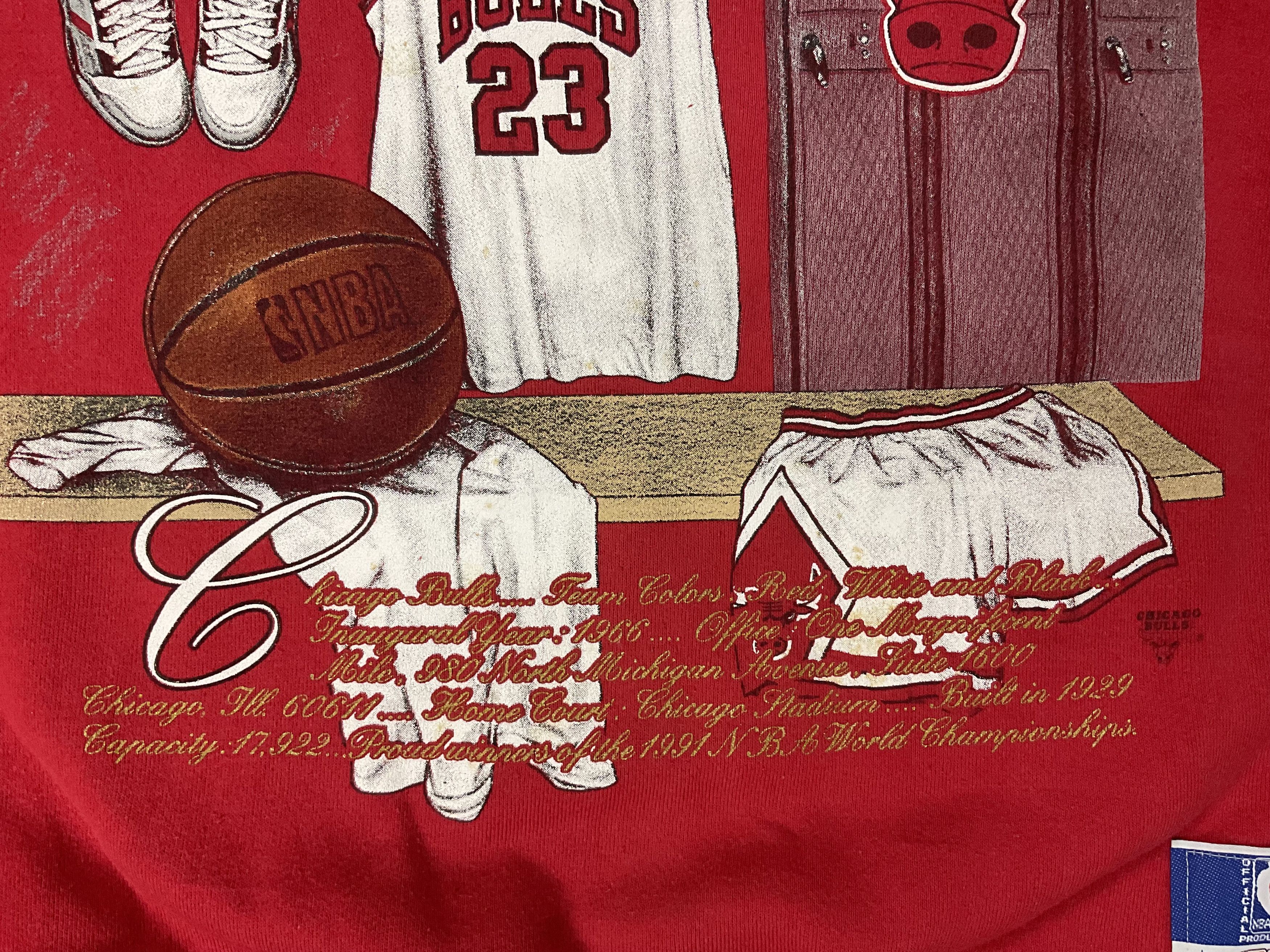 NBA Vintage 90s Michael Jordan #23 NBA Chicago Bulls Sweatshirt Size US XL / EU 56 / 4 - 5 Thumbnail