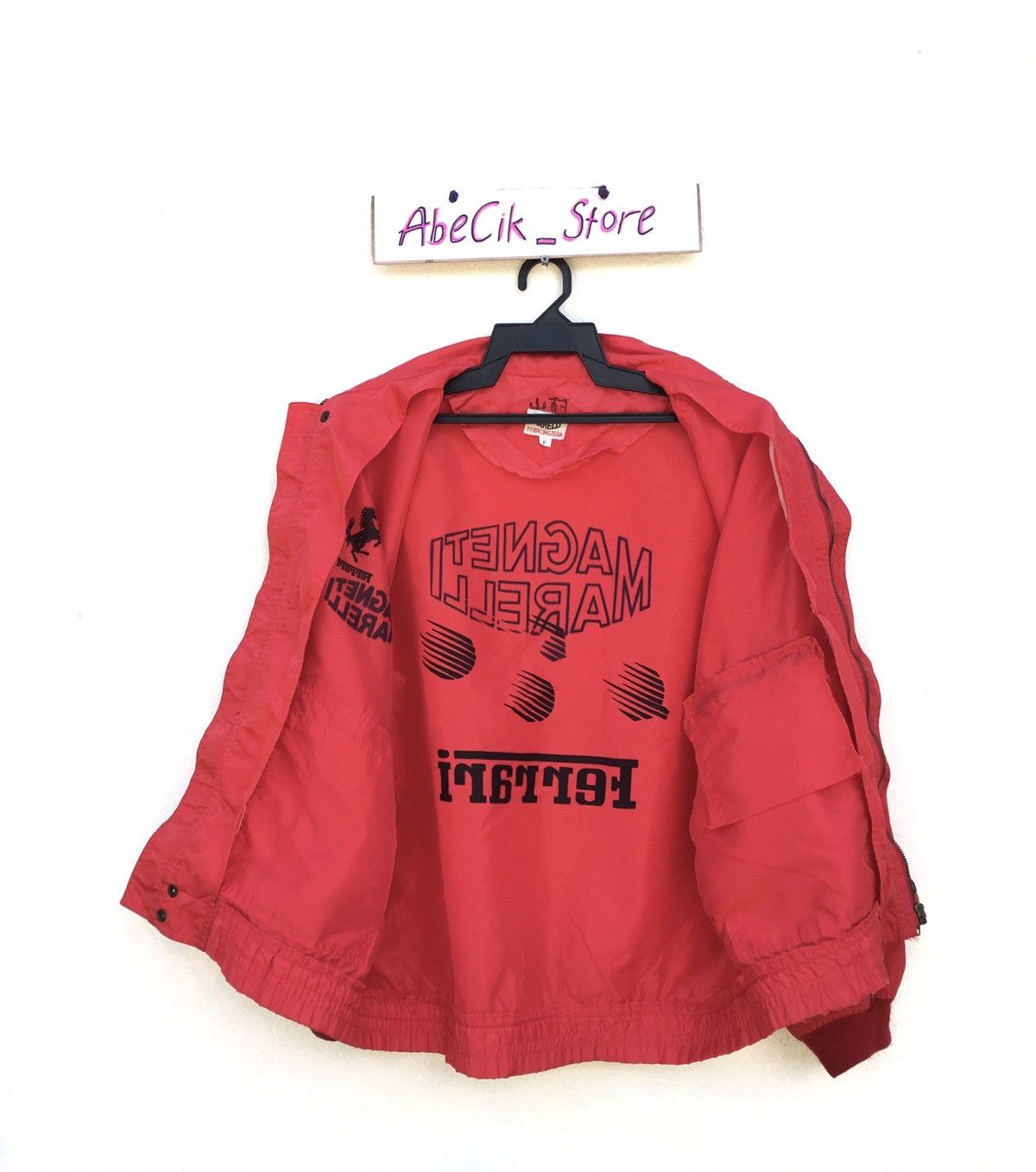 Ferrari LAST PIECE Magneti Marelli F-1 Racing Team Ferrari Size US L / EU 52-54 / 3 - 5 Thumbnail