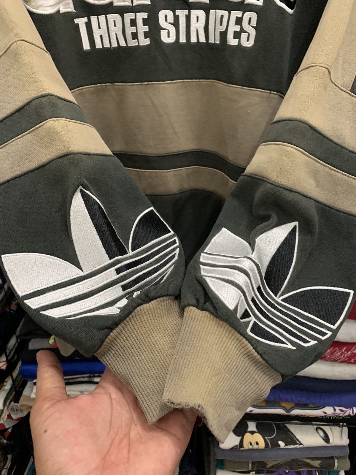 Adidas × Vintage VINTAGE 90’s ADIDAS EMBROIDERED LOGO SWEATSHIRT Size US L / EU 52-54 / 3 - 6 Thumbnail
