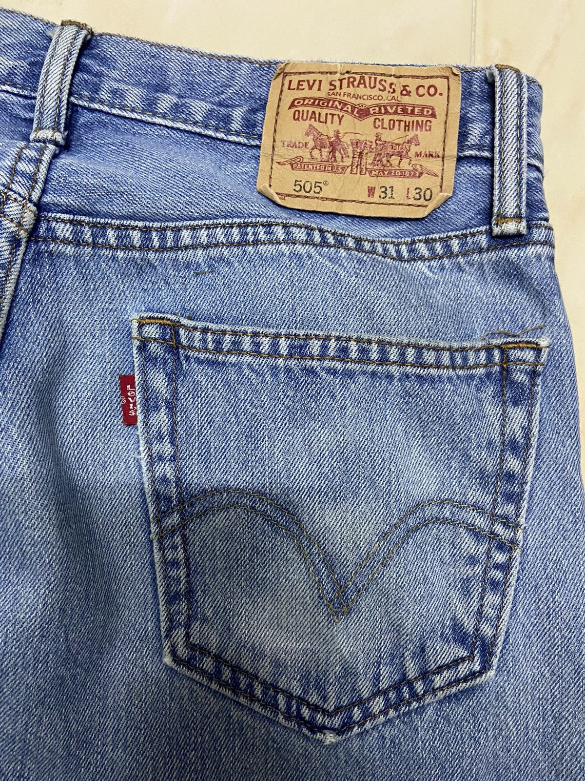 Levi's Vintage Levis 505 Denim Jeans straight cut W31 Size US 31 - 6 Thumbnail