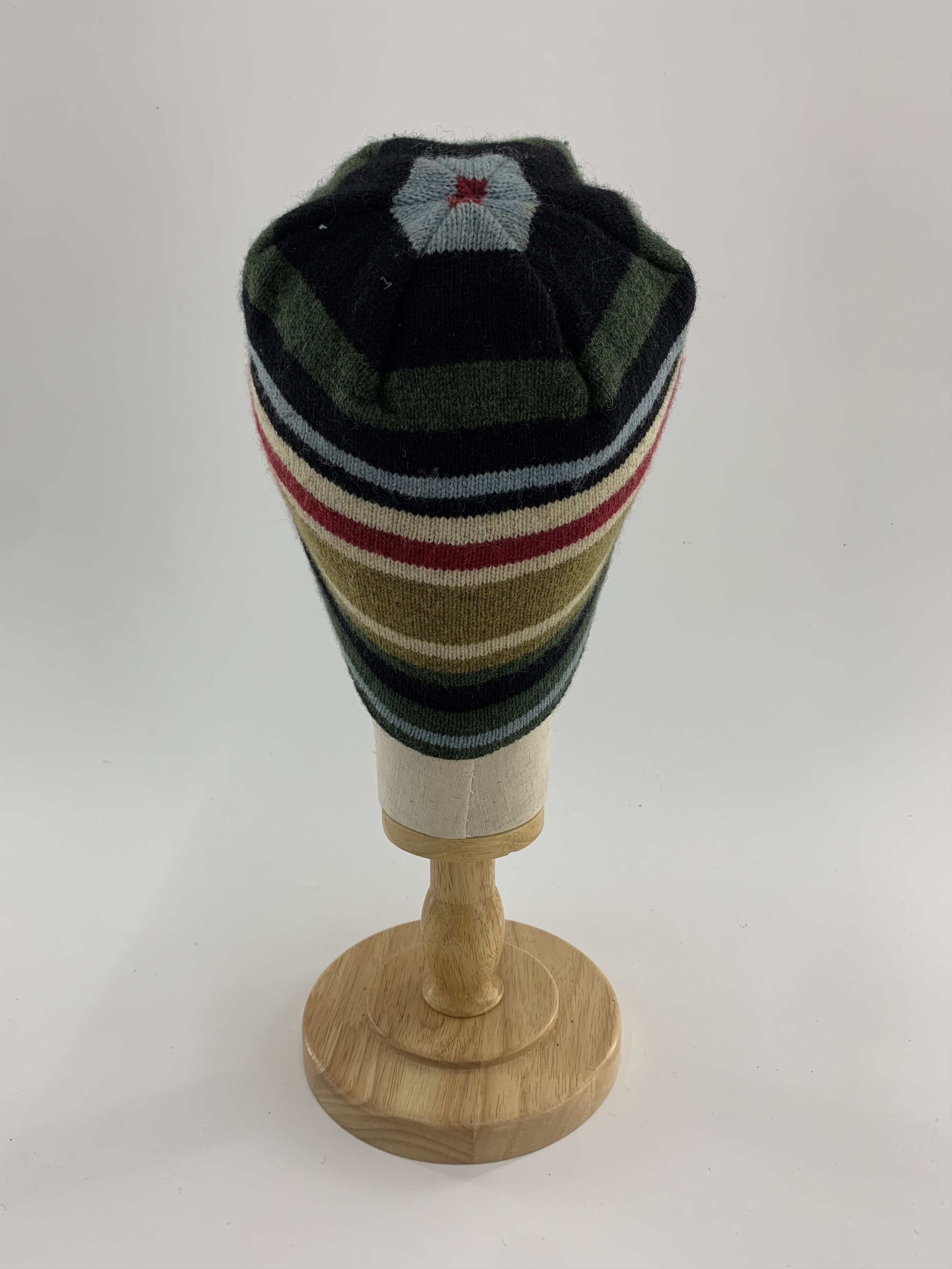 Lacoste Lacoste Beanie Hats - B3016 Size ONE SIZE - 3 Thumbnail
