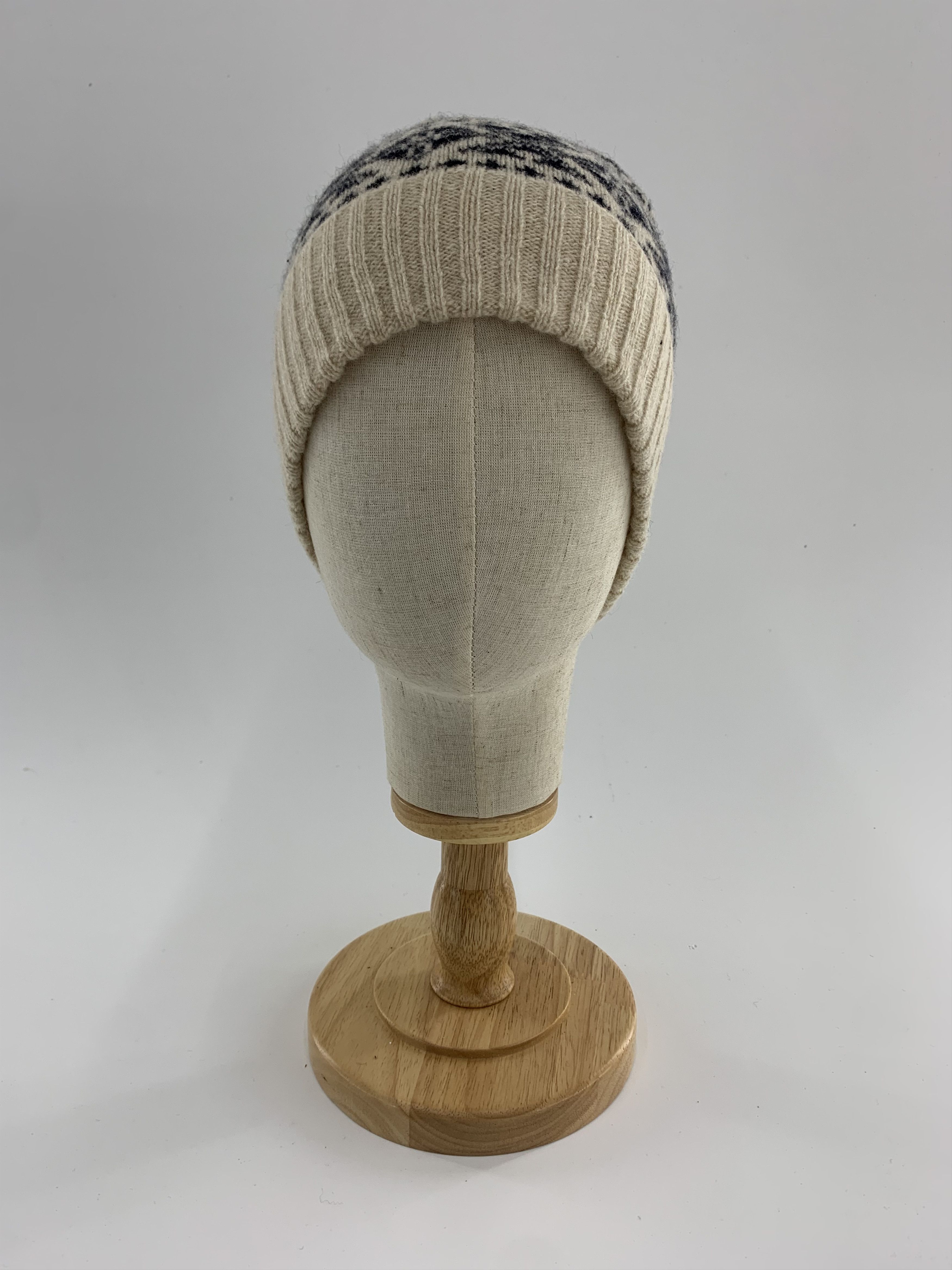 Japanese Brand Uniqlo x Ines De La Fressange Beanie Hats - B3011 Size ONE SIZE - 2 Thumbnail