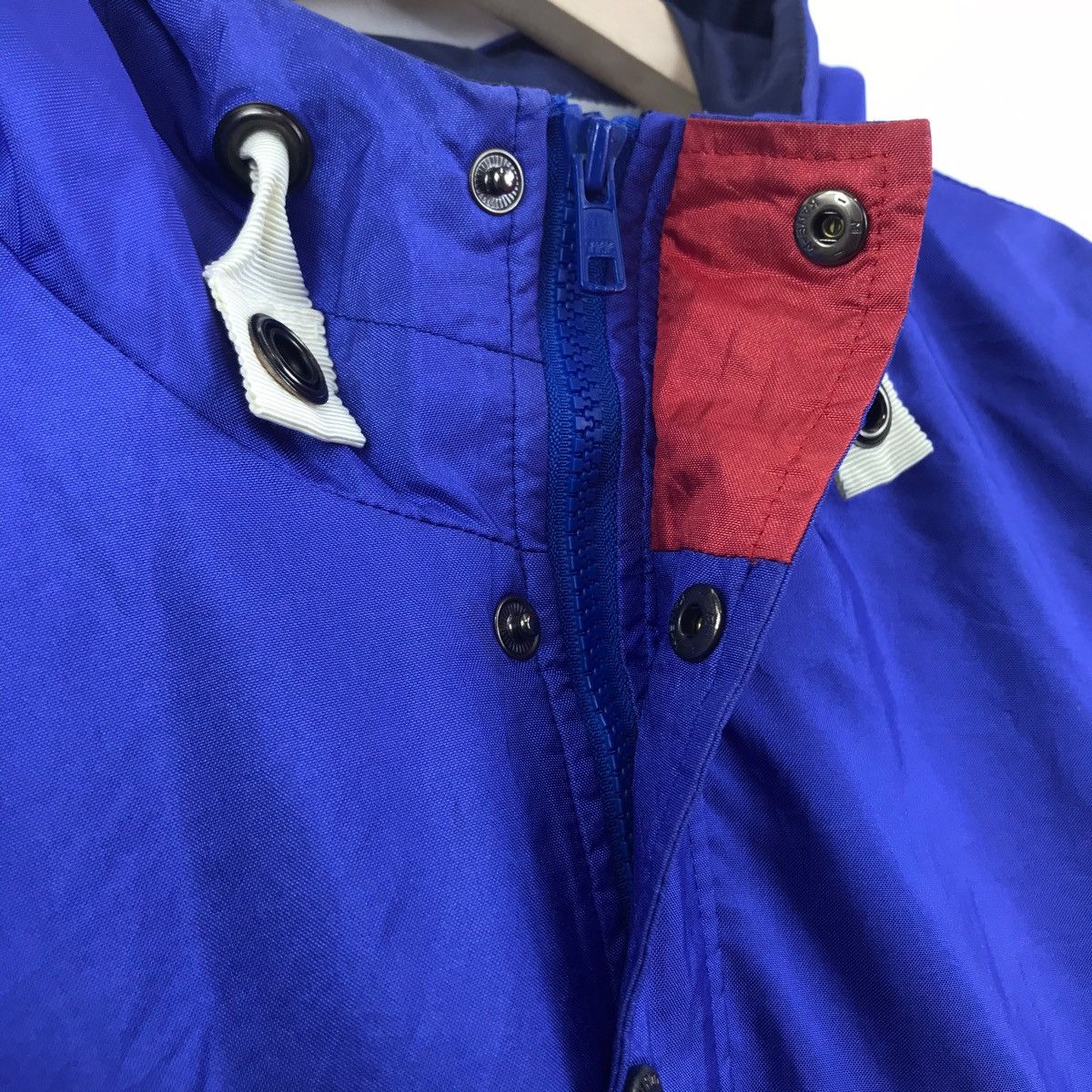 Champion Vintage CHAMPION PRODUCTS Streetwear Blue Jacket Size US XL / EU 56 / 4 - 6 Thumbnail