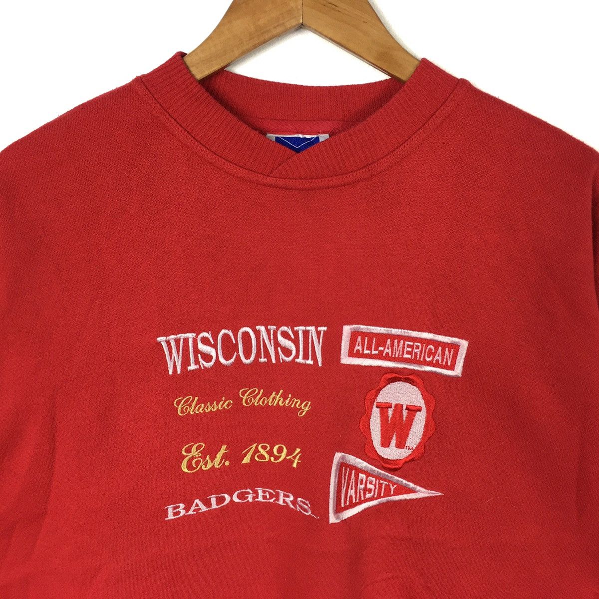 Vintage Vintage BADGERS WISCONSIN USA Memorabilia Red Sweatshirt Size US M / EU 48-50 / 2 - 2 Thumbnail