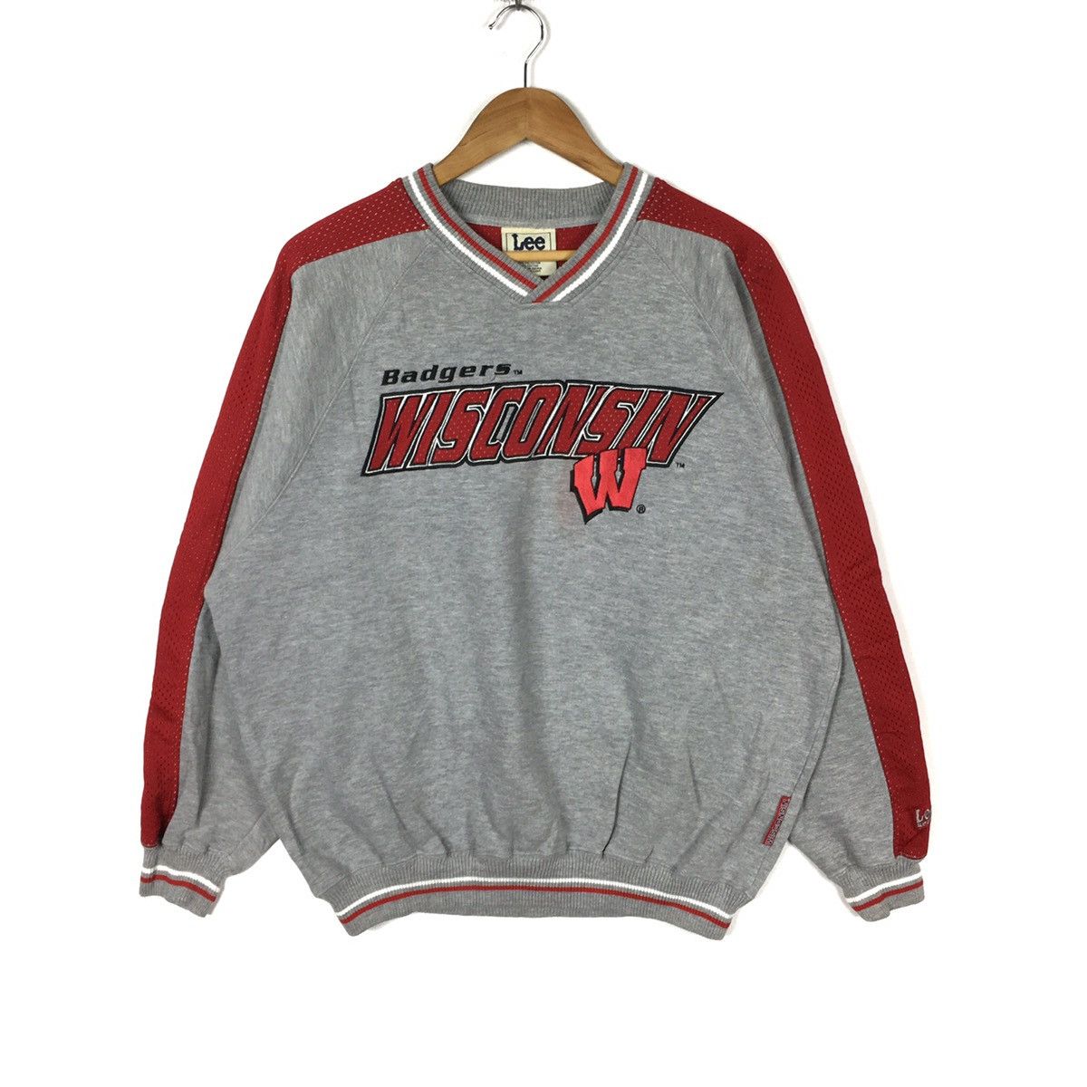Vintage Vintage 90s BADGERS WISCONSIN USA MemorabiliaGrey Sweatshirt Size US L / EU 52-54 / 3 - 1 Thumbnail