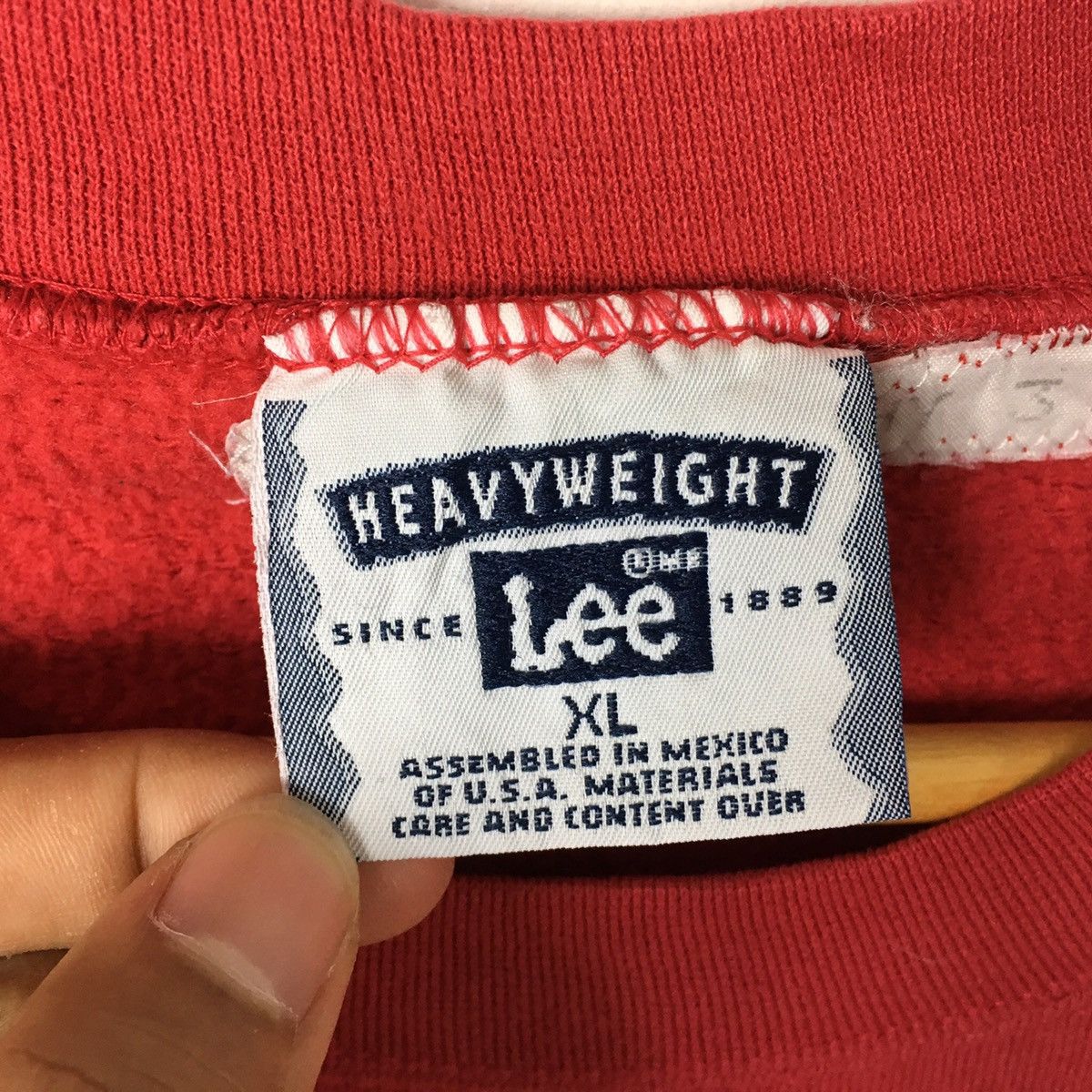 Vintage Vintage WISCONSIN USA LEE Rose BowlMemorabilia RedSweatshirt Size US XL / EU 56 / 4 - 3 Thumbnail