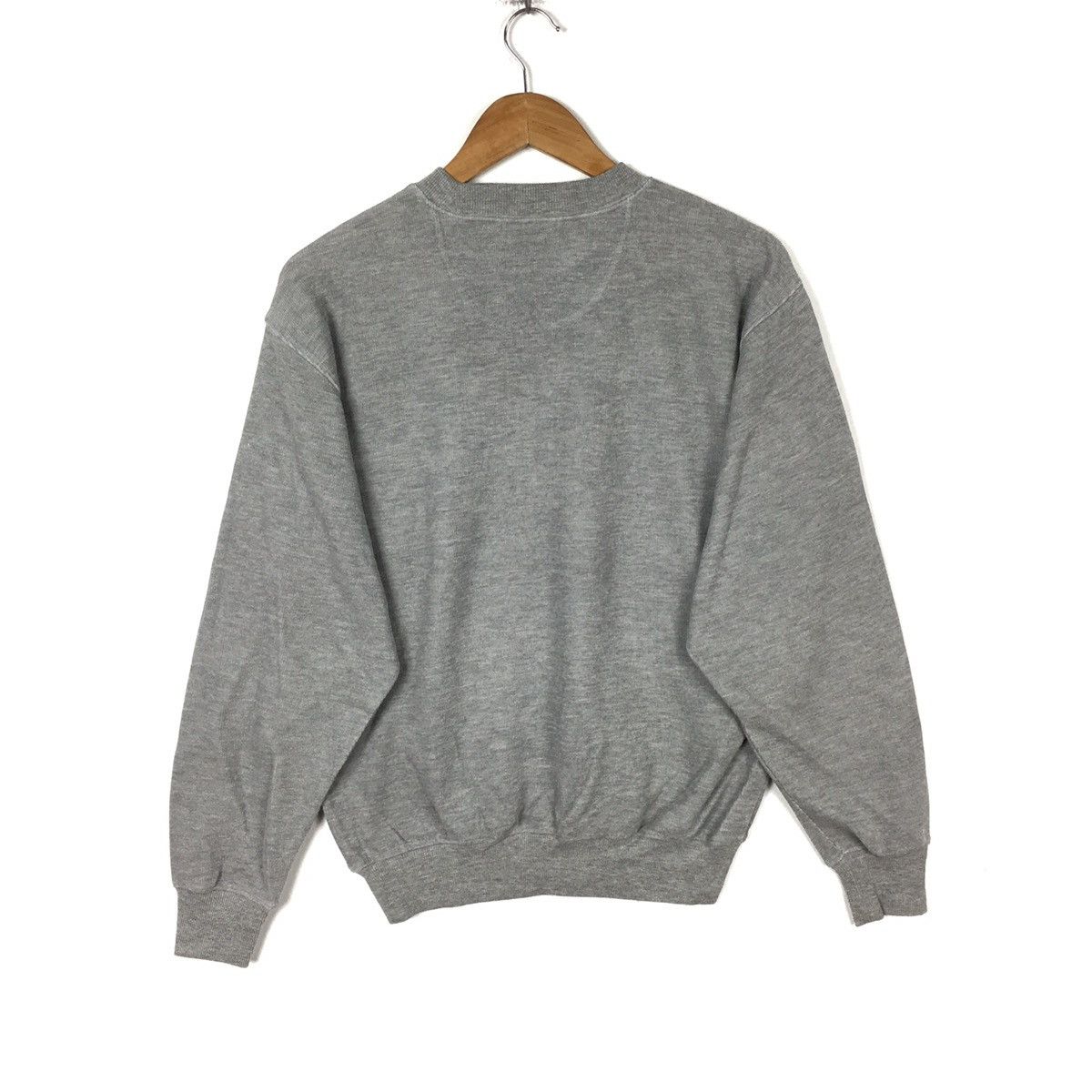 Vintage SANTA BARBARA Polo & Racquet ClubEmbroidered Grey Sweatshirt Size US M / EU 48-50 / 2 - 4 Thumbnail