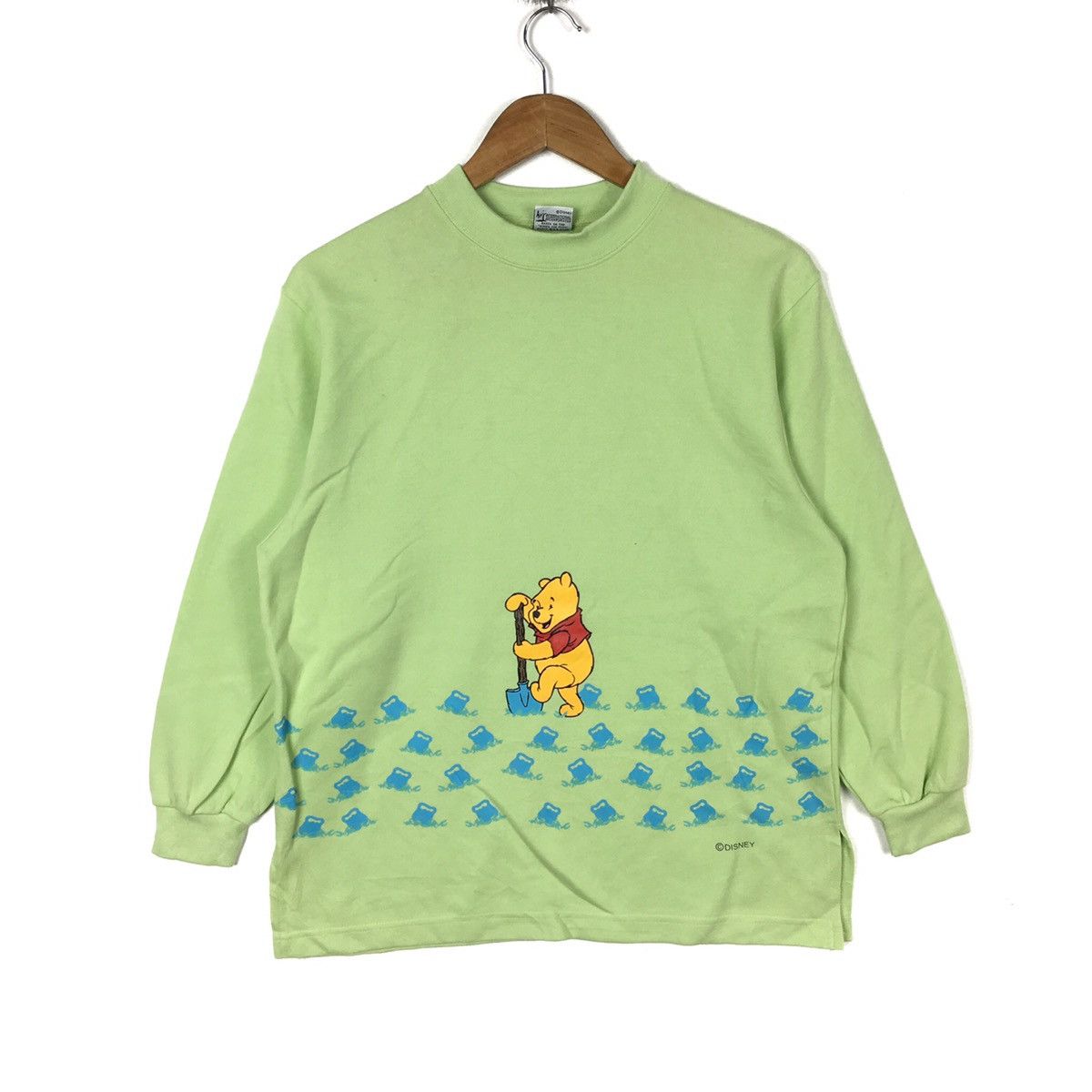Vintage Winnie The POOH DISNEY Cartoon Animation Green