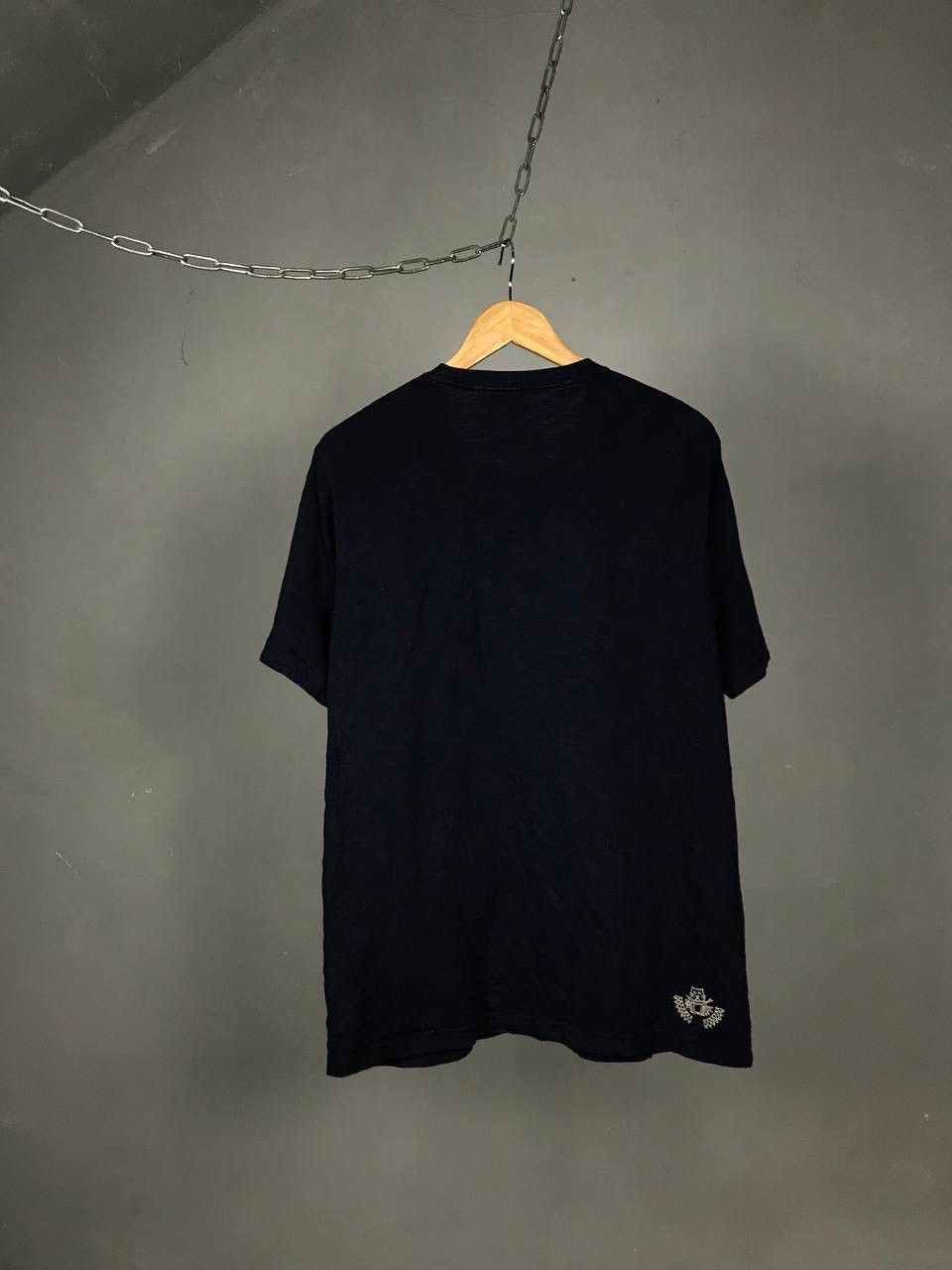 Uniqlo Uniqlo x Saka Gura Japanese brand streetwear tee Size US L / EU 52-54 / 3 - 5 Thumbnail