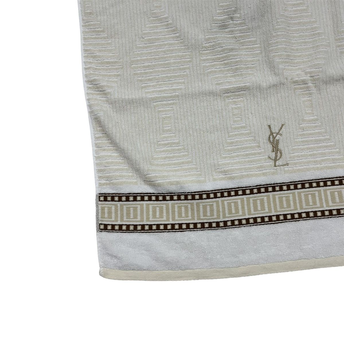 Yves Saint Laurent Yves Saint Laurent Towel Ysl Size ONE SIZE - 4 Thumbnail