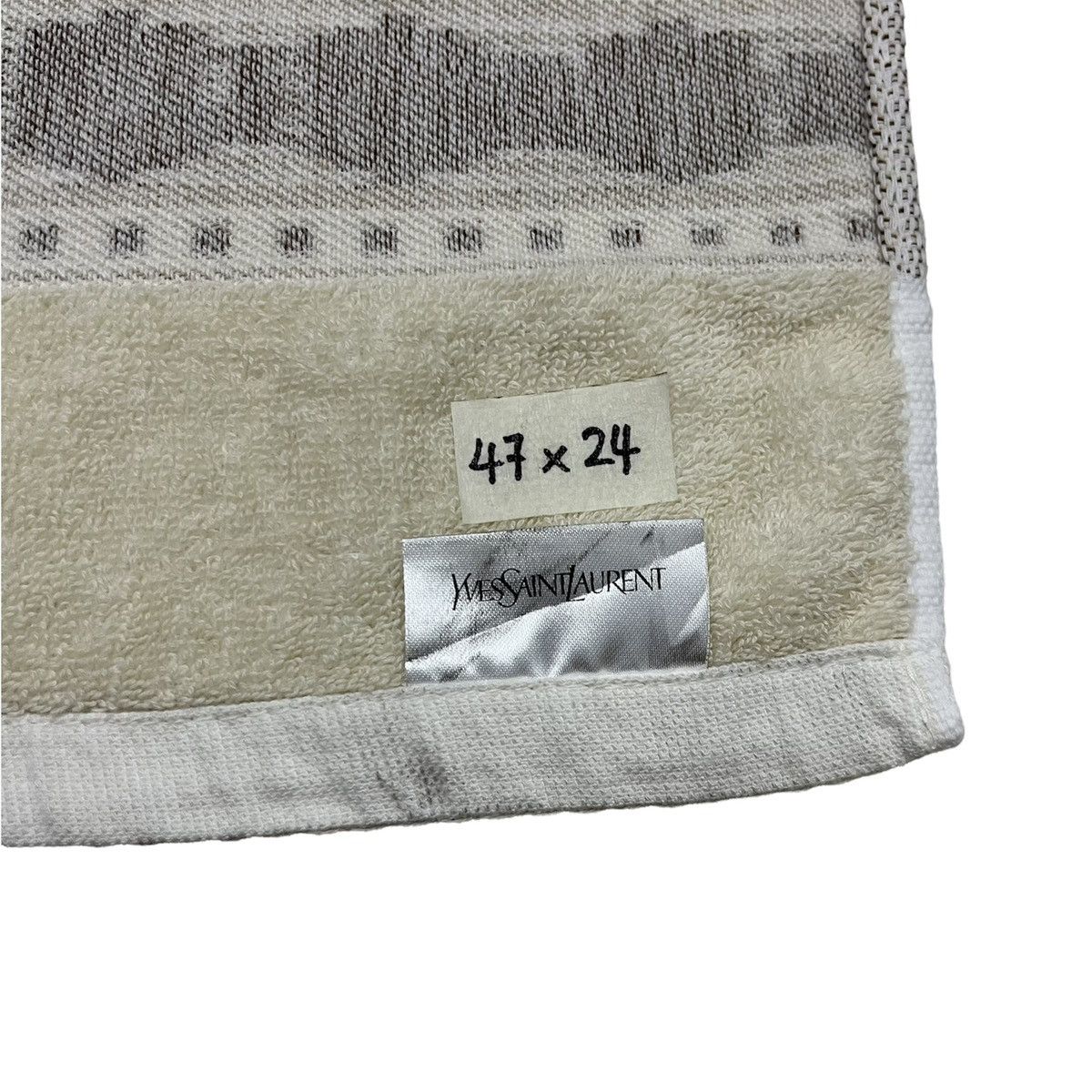 Yves Saint Laurent Yves Saint Laurent Towel Ysl Size ONE SIZE - 8 Thumbnail