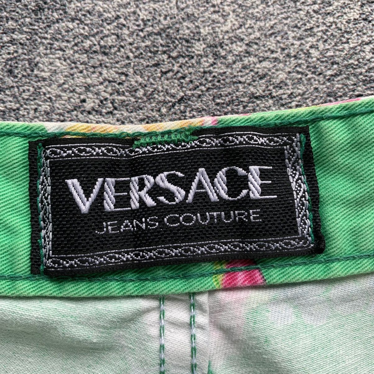 Versace × Versace Jeans Couture 🔥RARE🔥 Vintage Versace Jeans Couture Short Size US 32 / EU 48 - 8 Thumbnail