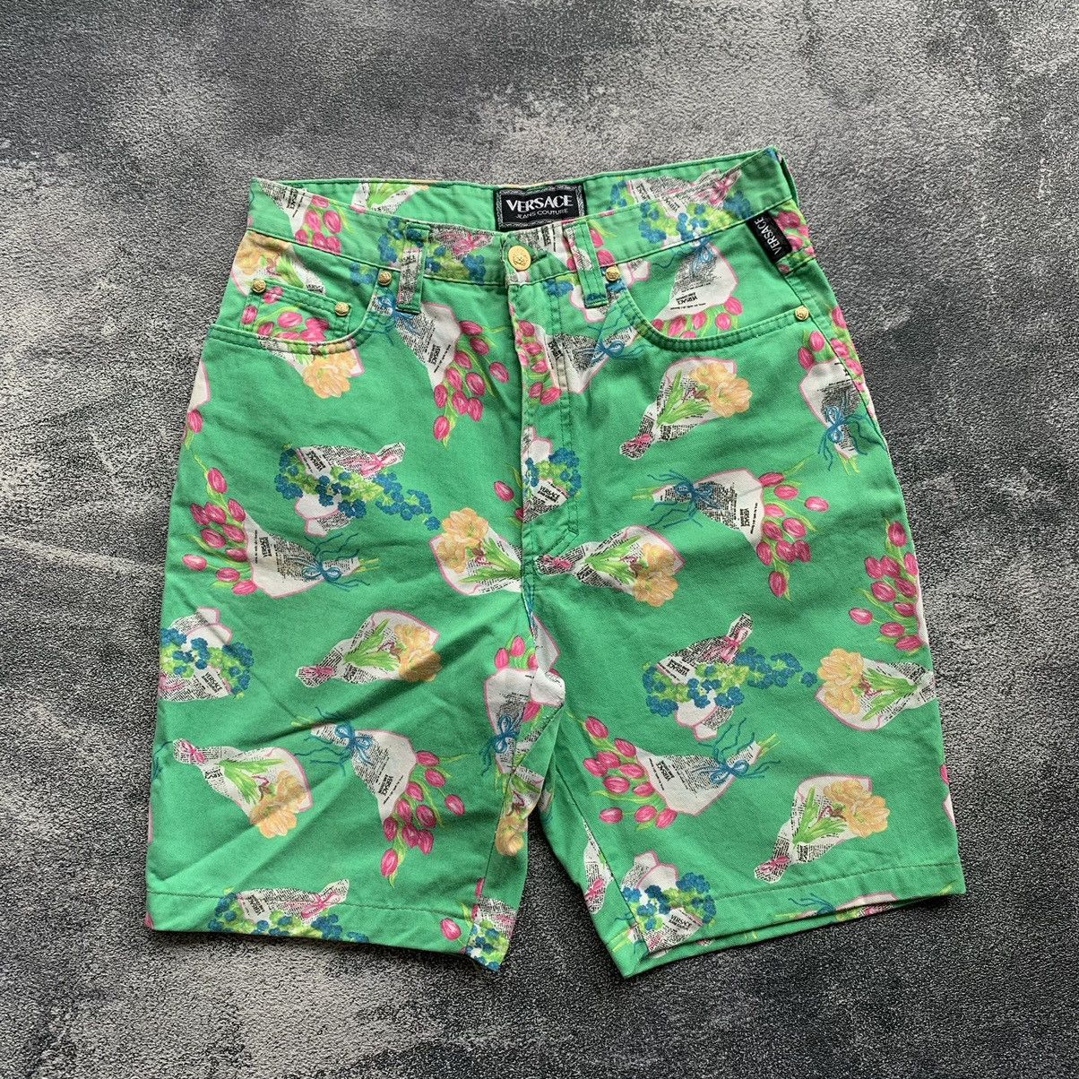 Versace × Versace Jeans Couture 🔥RARE🔥 Vintage Versace Jeans Couture Short Size US 32 / EU 48 - 1 Thumbnail