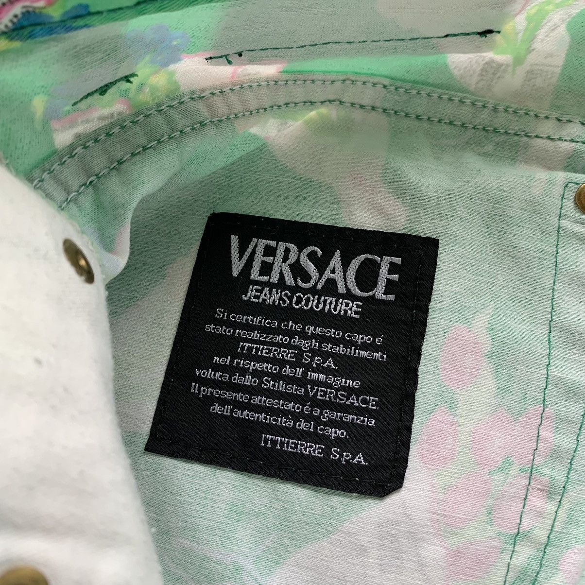 Versace × Versace Jeans Couture 🔥RARE🔥 Vintage Versace Jeans Couture Short Size US 32 / EU 48 - 11 Thumbnail