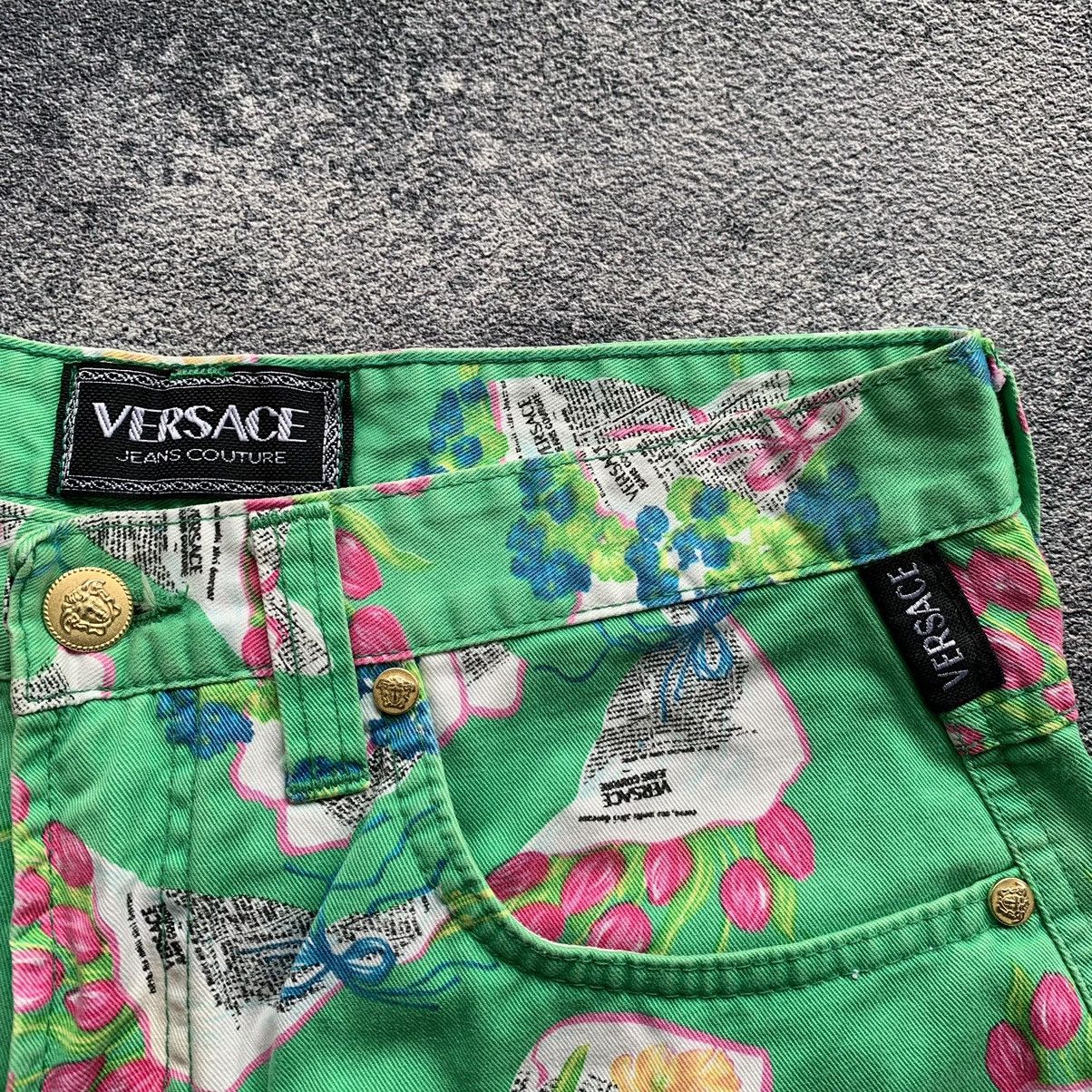 Versace × Versace Jeans Couture 🔥RARE🔥 Vintage Versace Jeans Couture Short Size US 32 / EU 48 - 5 Thumbnail