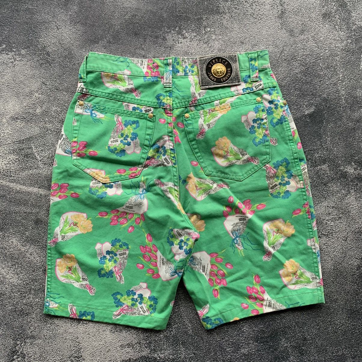 Versace × Versace Jeans Couture 🔥RARE🔥 Vintage Versace Jeans Couture Short Size US 32 / EU 48 - 2 Thumbnail