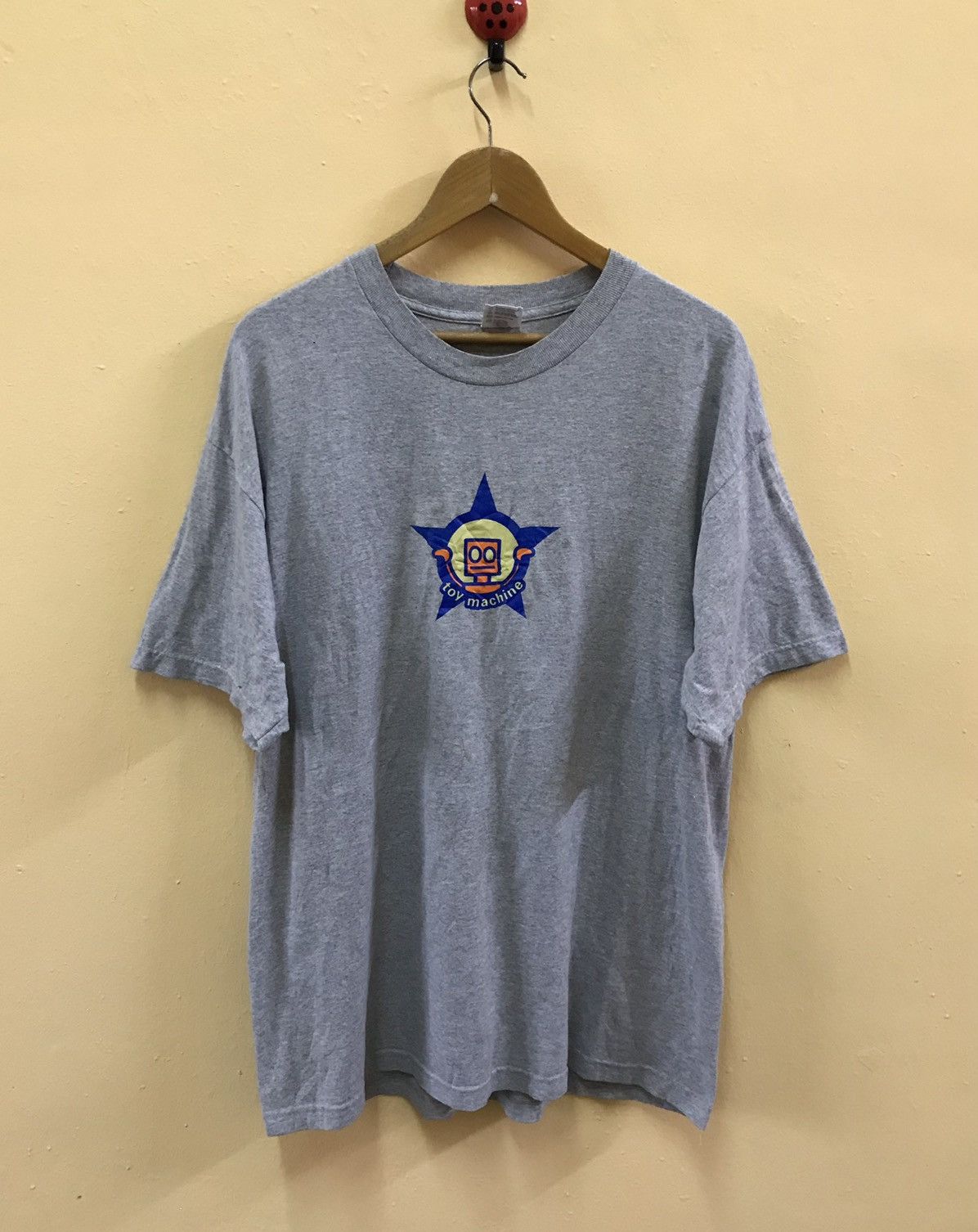 Toy Machine Vintage Toy Machine skateboarding tee Size US XL / EU 56 / 4 - 1 Thumbnail