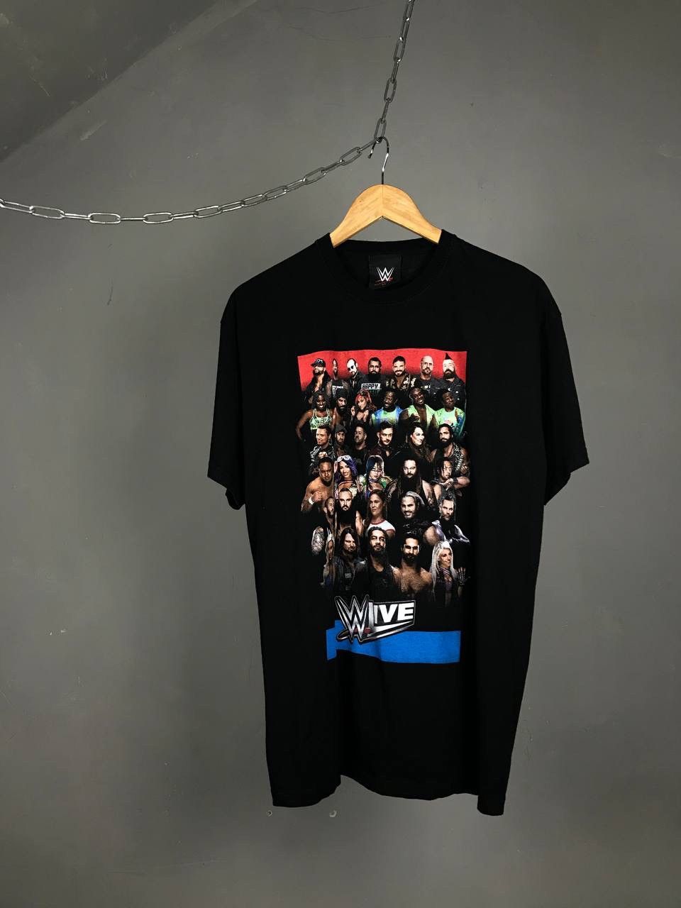 WWE WWE WWR Wrestling vintage tour tee Size US XL / EU 56 / 4 - 1 Thumbnail