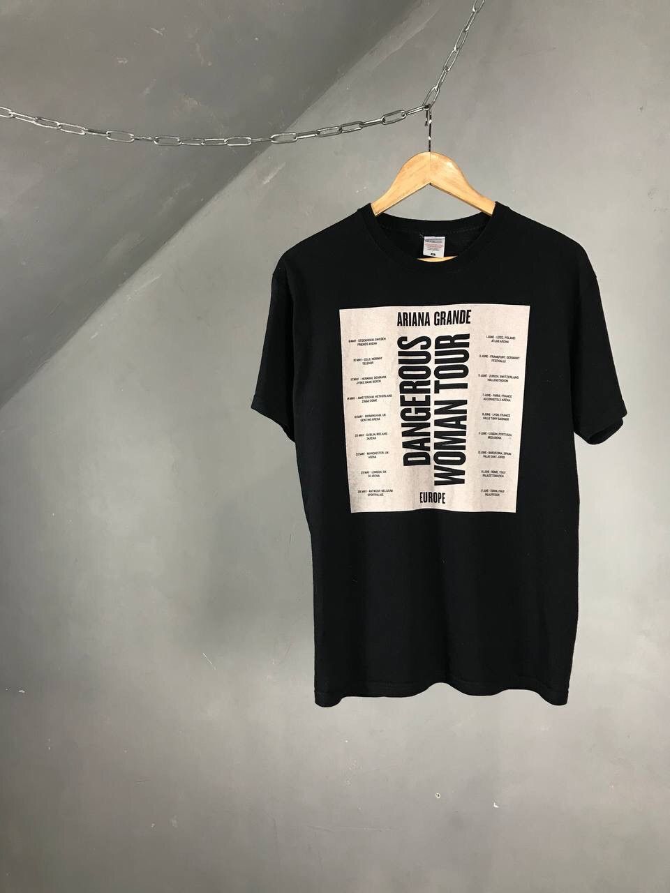 Band Tees Ariana Grande Dangerous Woman Tour Band Tee Size US M / EU 48-50 / 2 - 1 Thumbnail