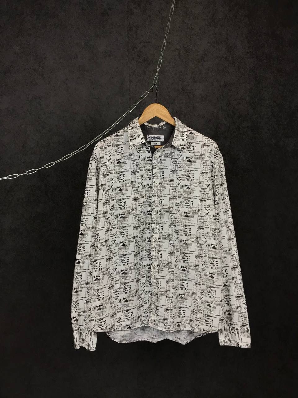 Desigual Desigual luxury crazy designer art overprinted shirt Size US XL / EU 56 / 4 - 1 Thumbnail