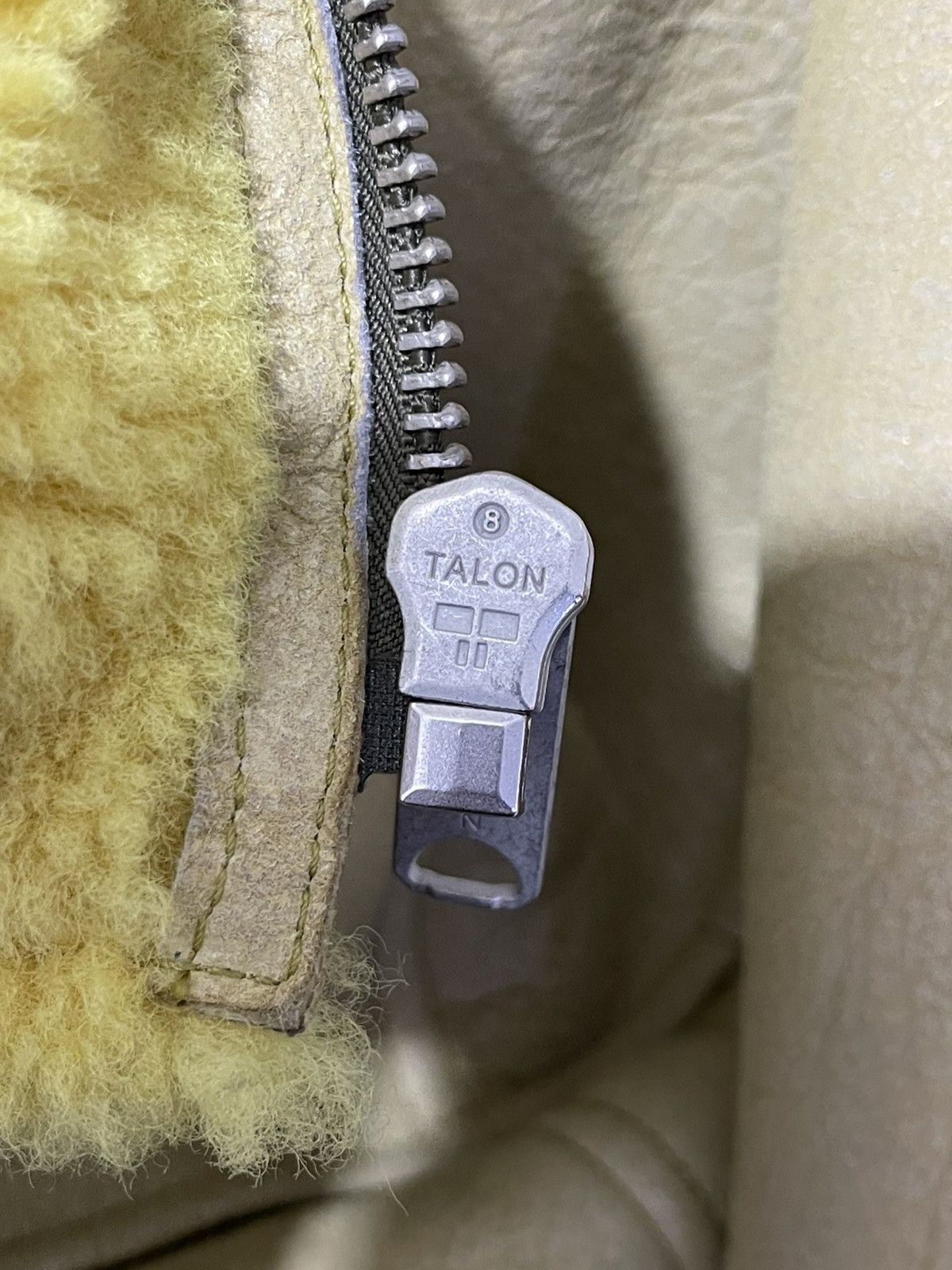 Yeezy Yeezy Season 3 shearling jacket Size US L / EU 52-54 / 3 - 9 Thumbnail