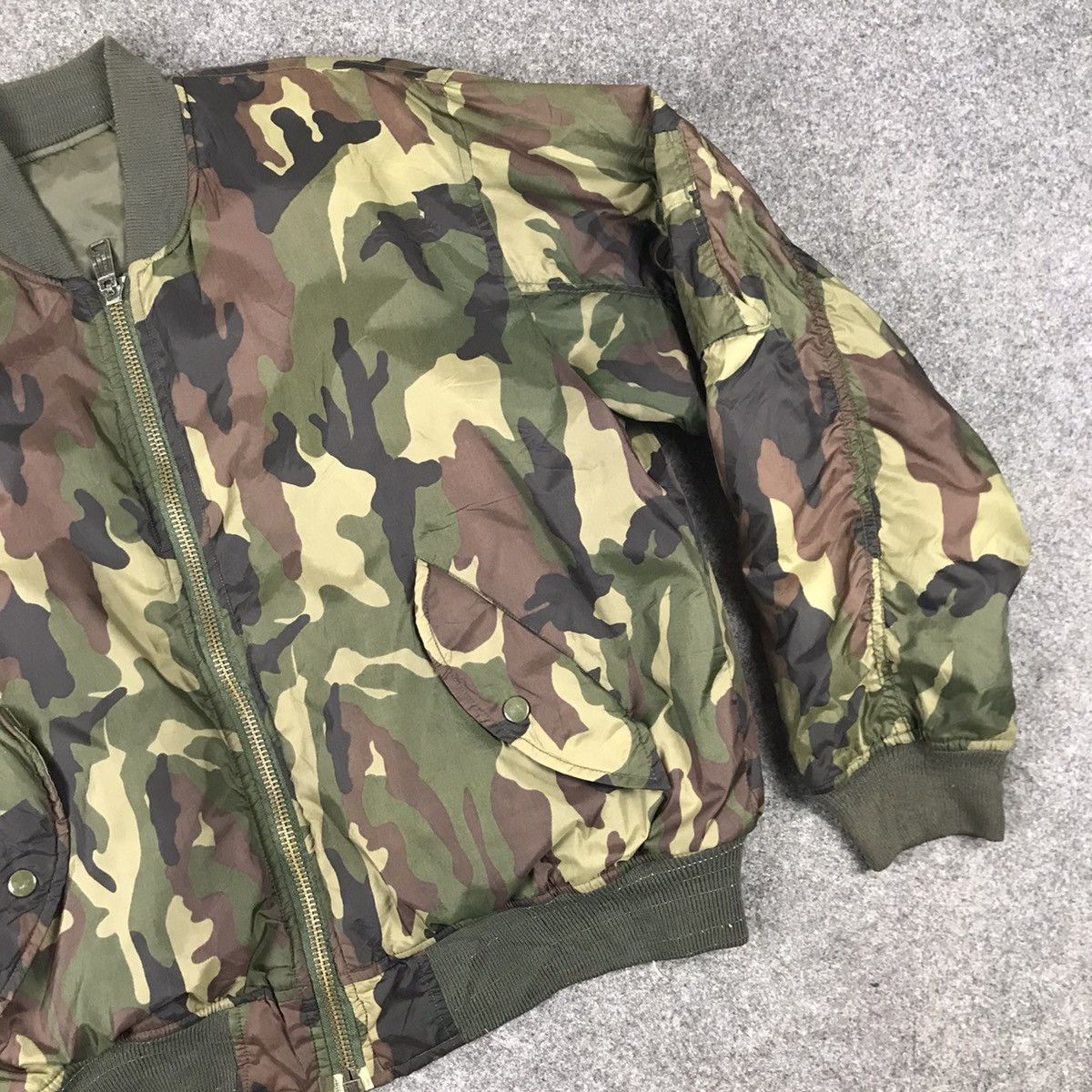 Japanese Brand 🔥Very Rare design Bomber jacket Inspired By Army🔥 Size US XL / EU 56 / 4 - 3 Thumbnail