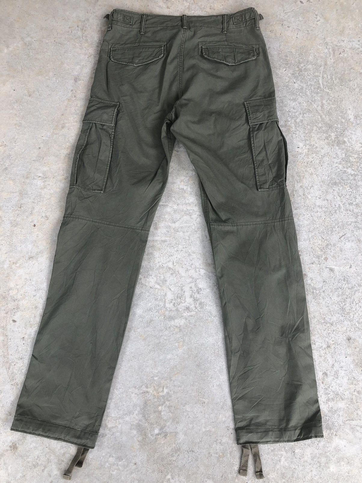 L.O.G.G. LOGG x H&M cargo pants tactical green army Size US 30 / EU 46 - 2 Thumbnail
